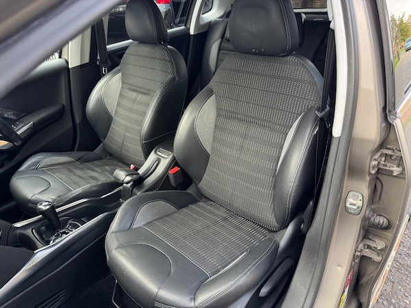 Used Peugeot 2008 2014 for sale - 76104846: Photo 17