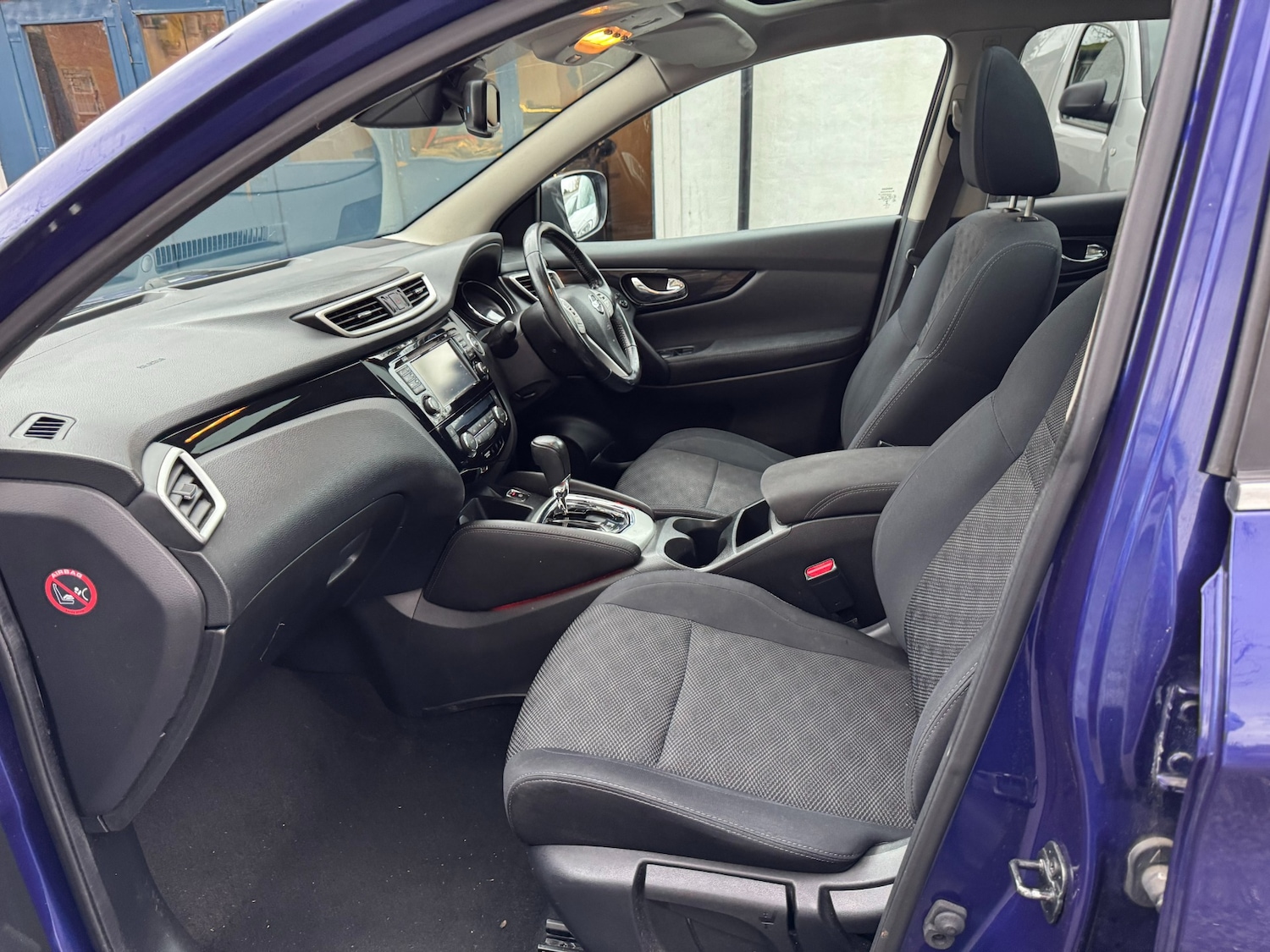 Used Nissan Qashqai 2015 for sale - 76845078: Photo 51