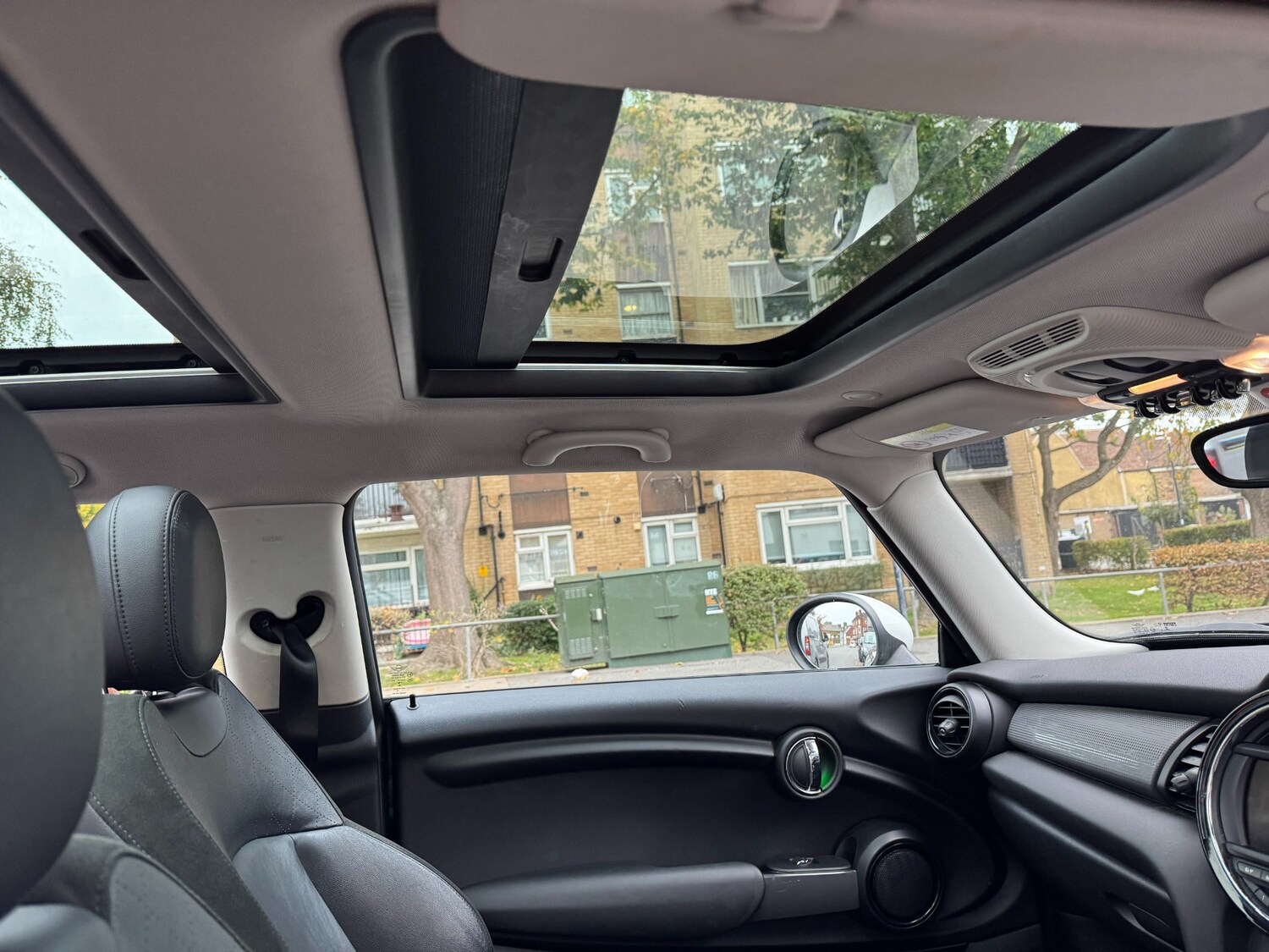 Used MINI Hatch 2014 for sale - 76299202: Photo 18