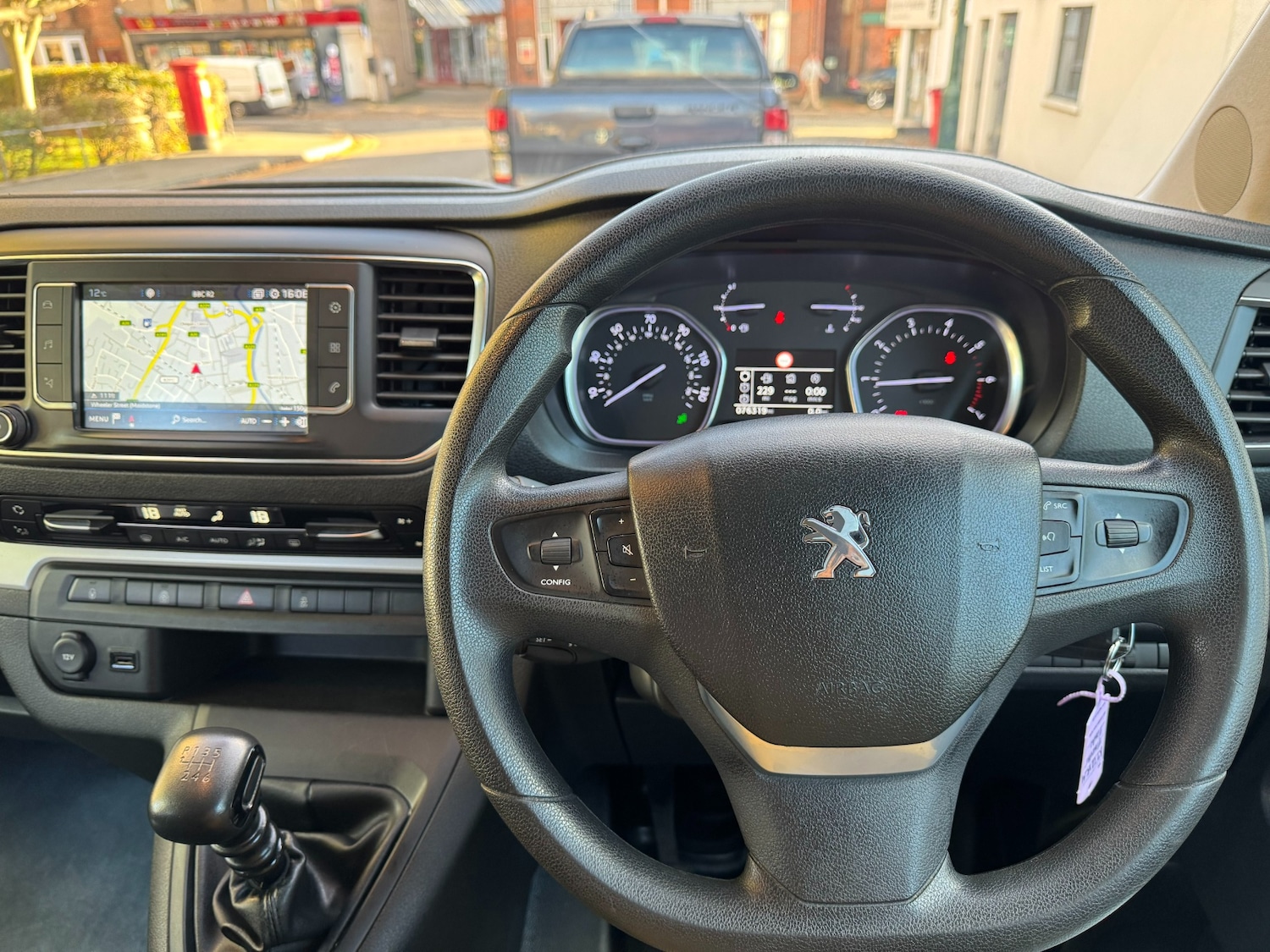 Used Peugeot Traveller 2017 for sale - 76249337: Photo 16