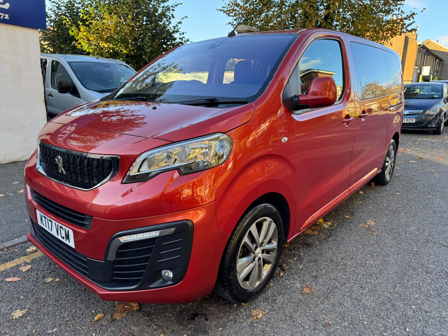 Used Peugeot Traveller 2017 for sale - 76249337: Photo 34