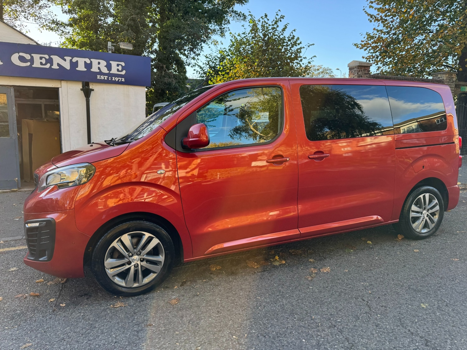 Used Peugeot Traveller 2017 for sale - 76249337: Photo 38
