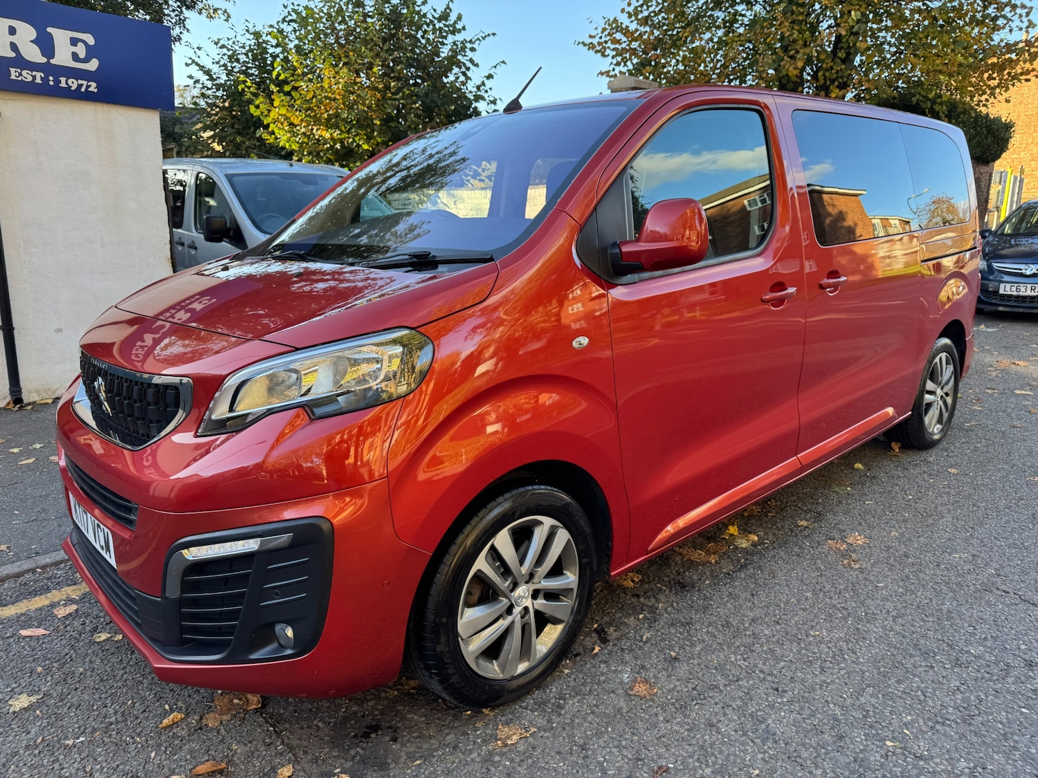 Used Peugeot Traveller 2017 for sale - 76249337: Photo 5