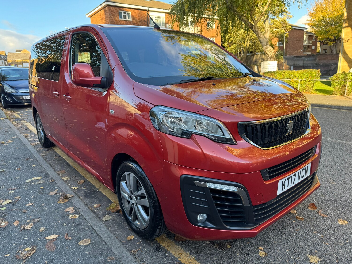 Used Peugeot Traveller 2017 for sale - 76249337: Photo 64