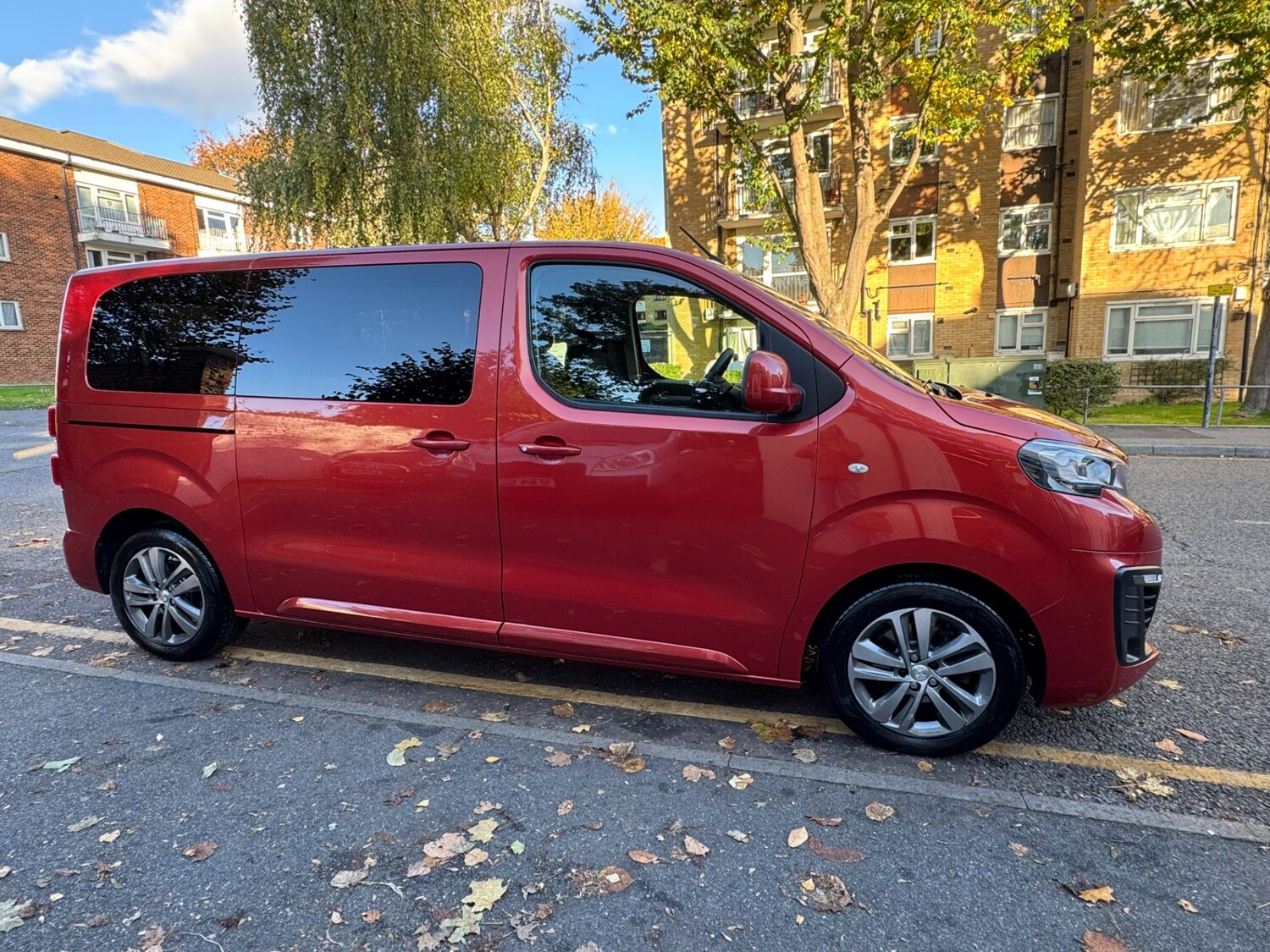 Used Peugeot Traveller 2017 for sale - 76249337: Photo 69