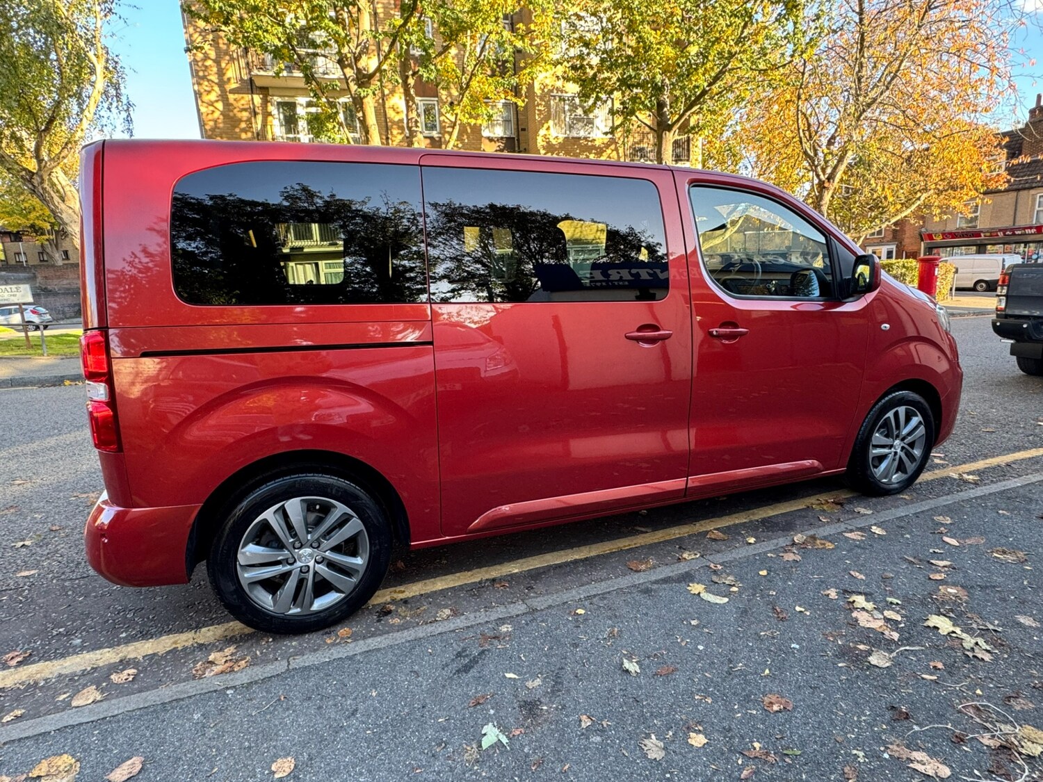 Used Peugeot Traveller 2017 for sale - 76249337: Photo 76