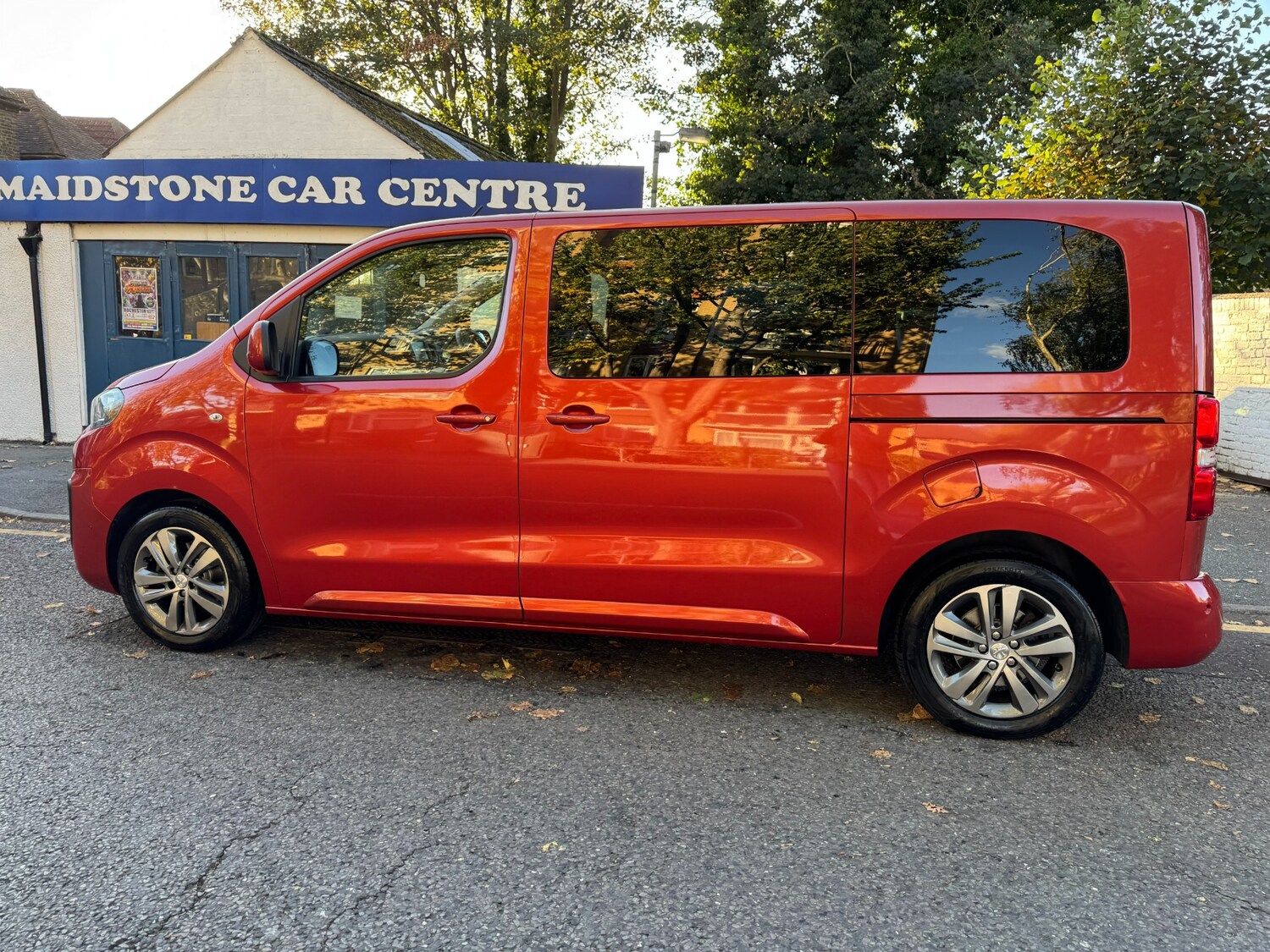 Used Peugeot Traveller 2017 for sale - 76249337: Photo 88