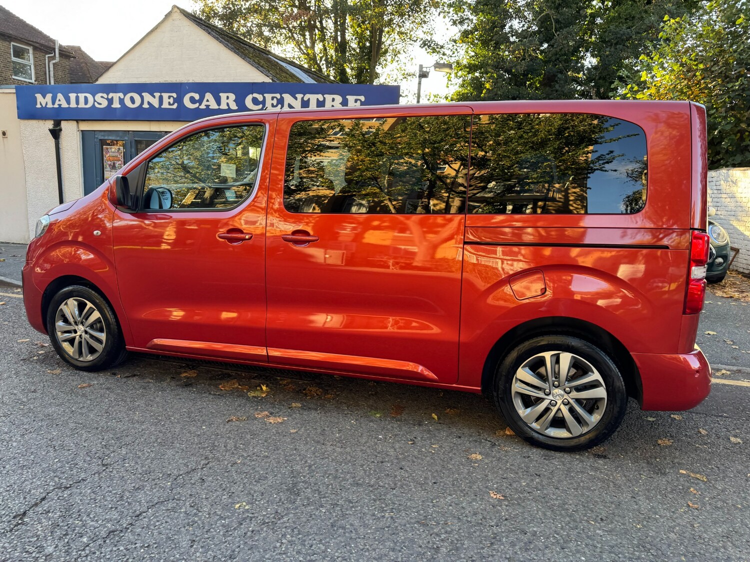 Used Peugeot Traveller 2017 for sale - 76249337: Photo 89