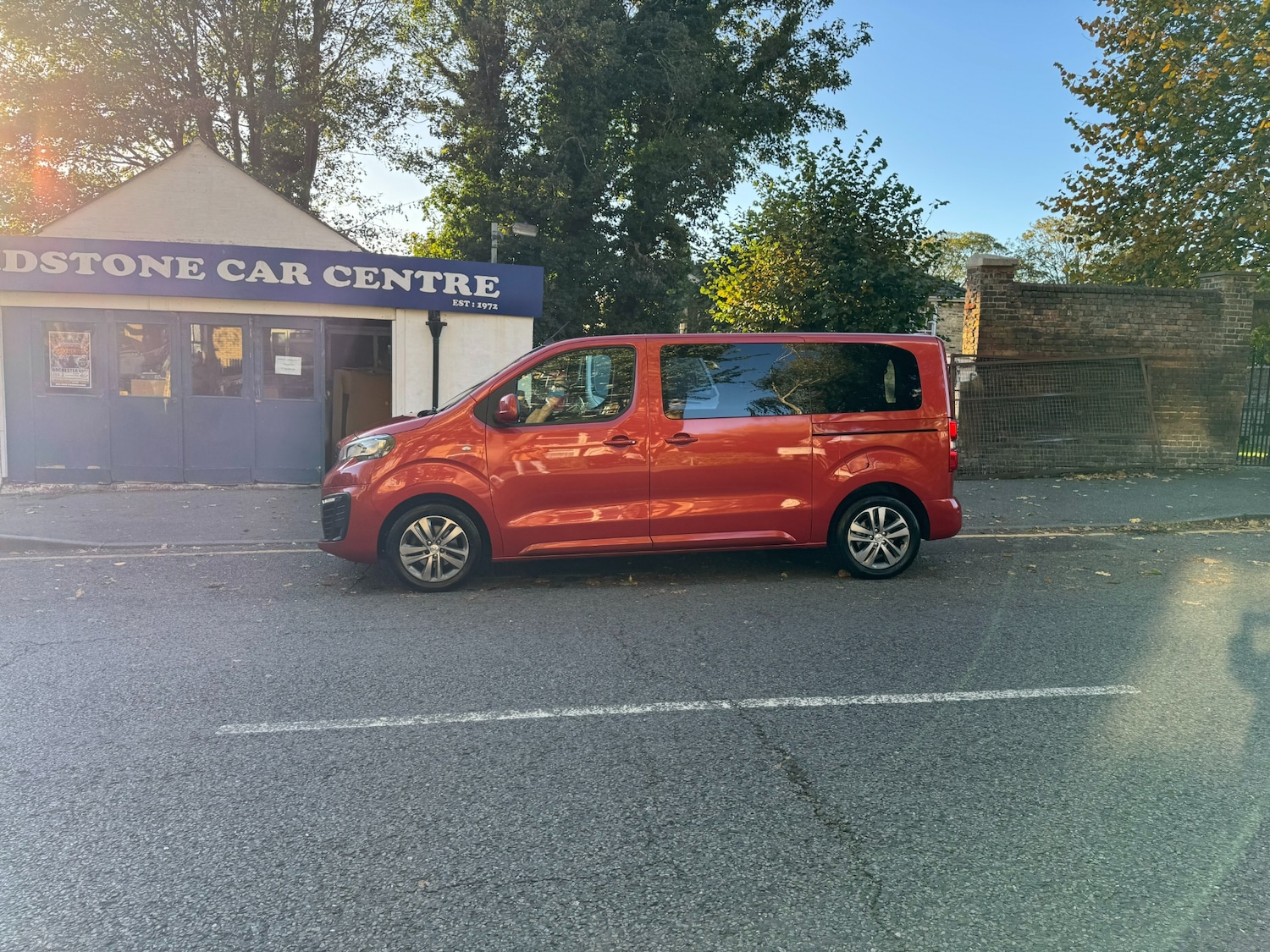 Used Peugeot Traveller 2017 for sale - 76249337: Photo 96