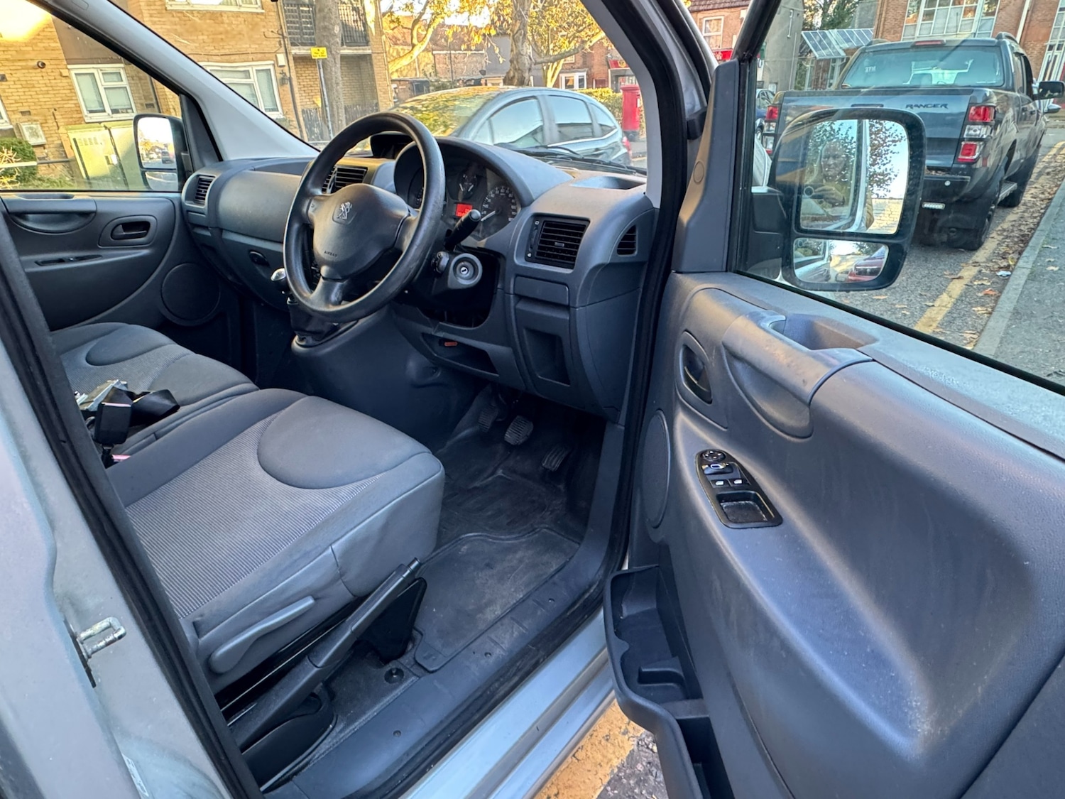 Used Peugeot Expert Tepee 2014 for sale - 76367043: Photo 44