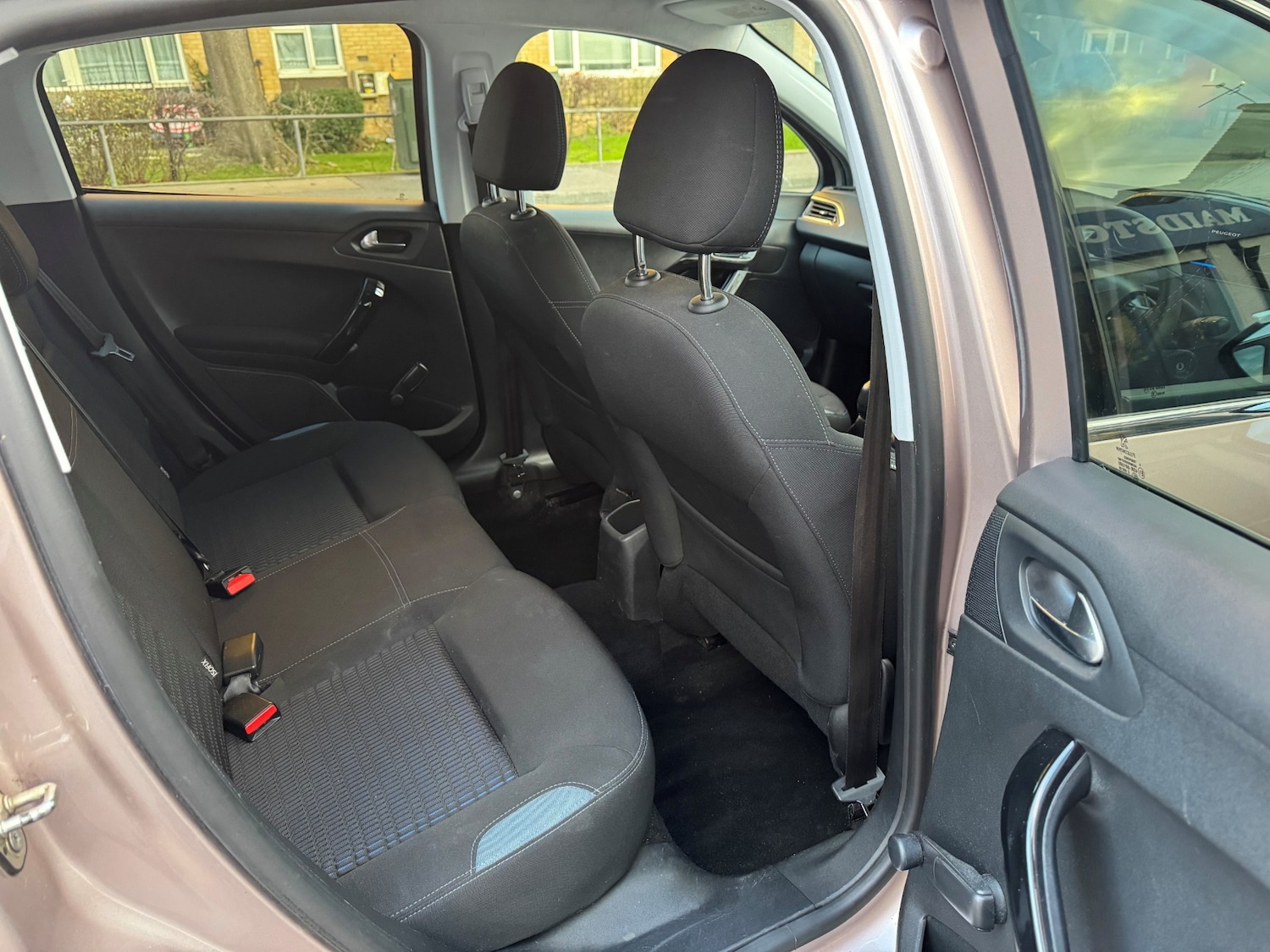 Used Peugeot 208 2013 for sale - 76570651: Photo 19