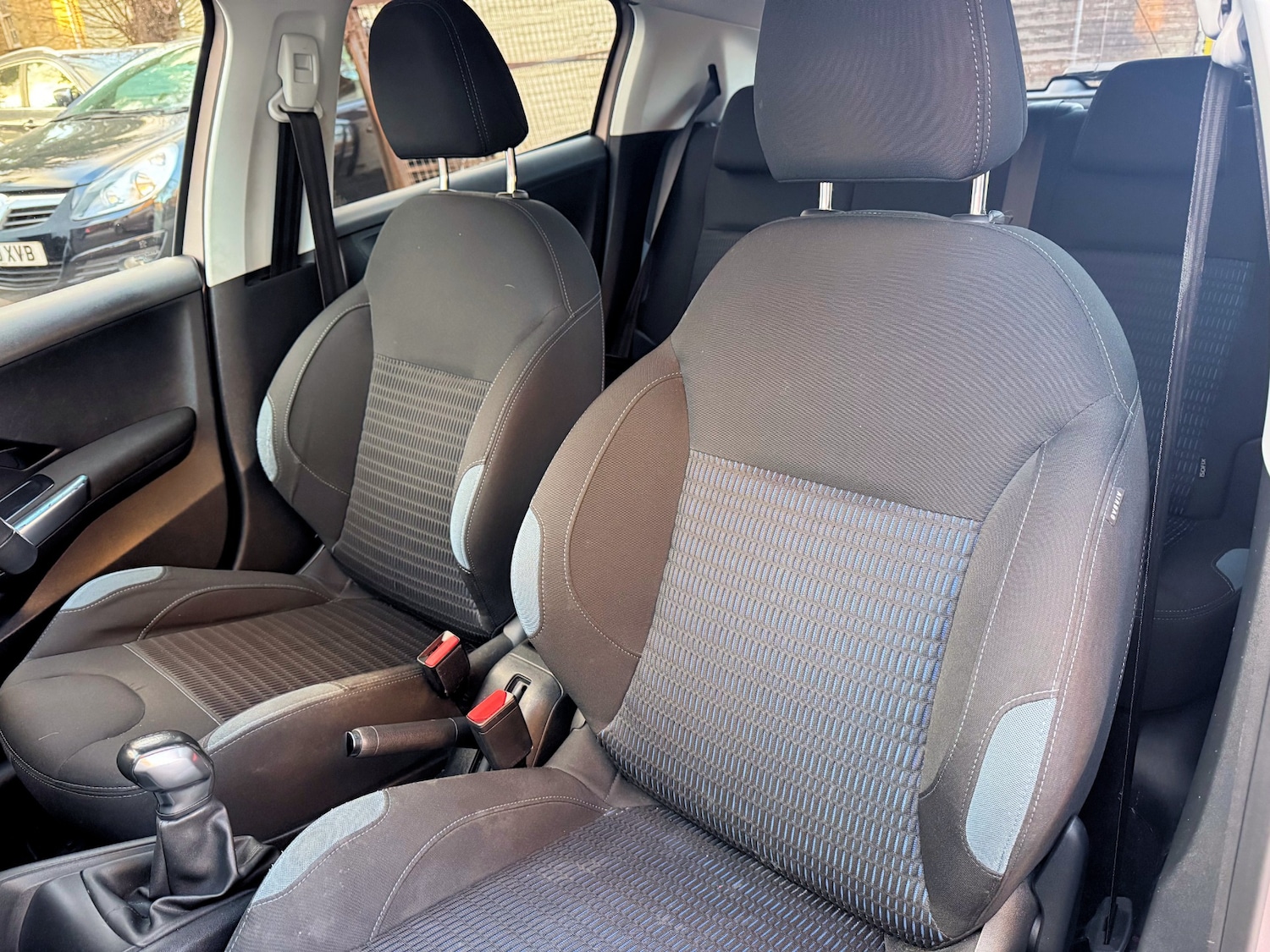 Used Peugeot 208 2013 for sale - 76570651: Photo 22