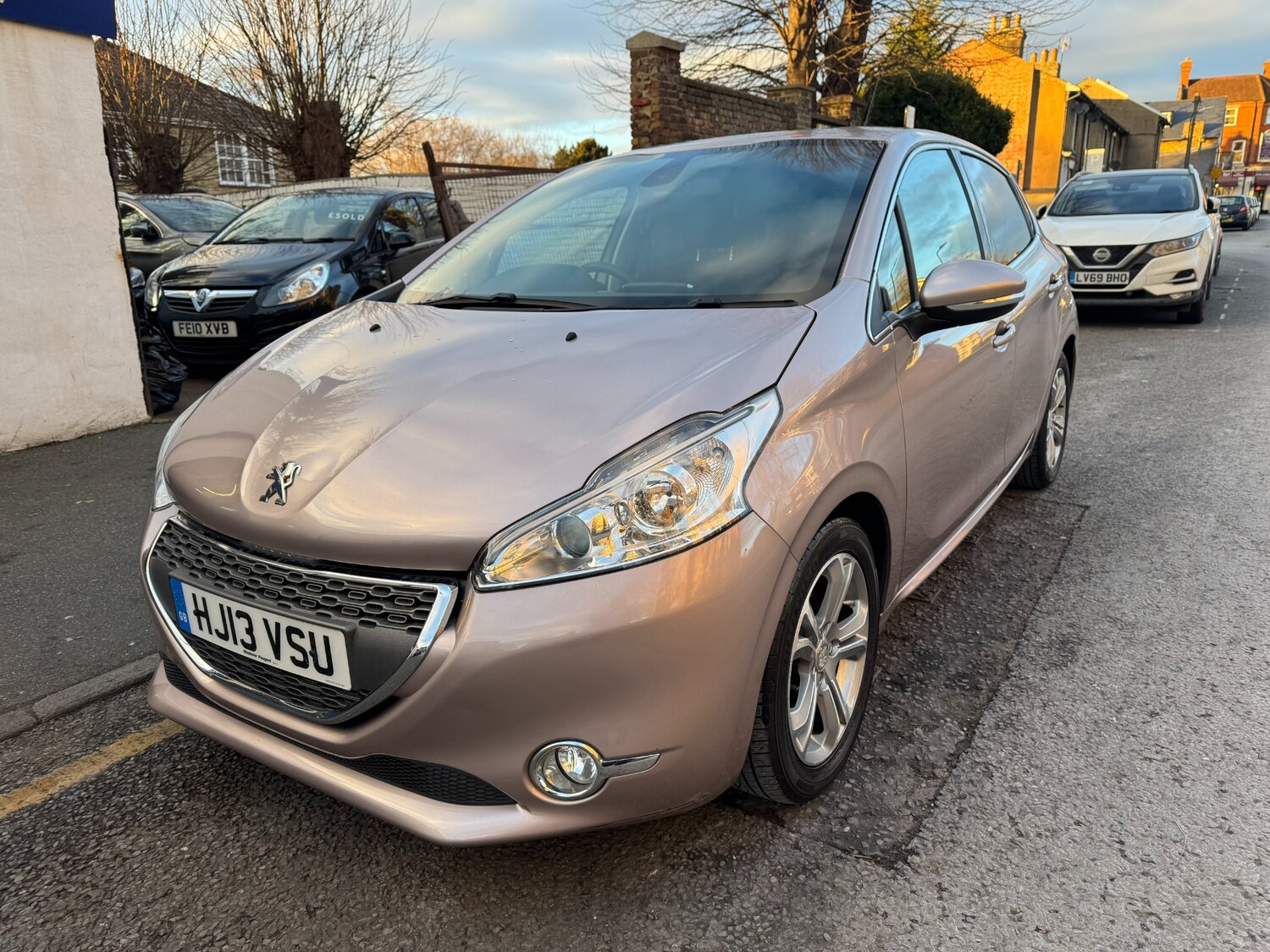 Used Peugeot 208 2013 for sale - 76570651: Photo 28