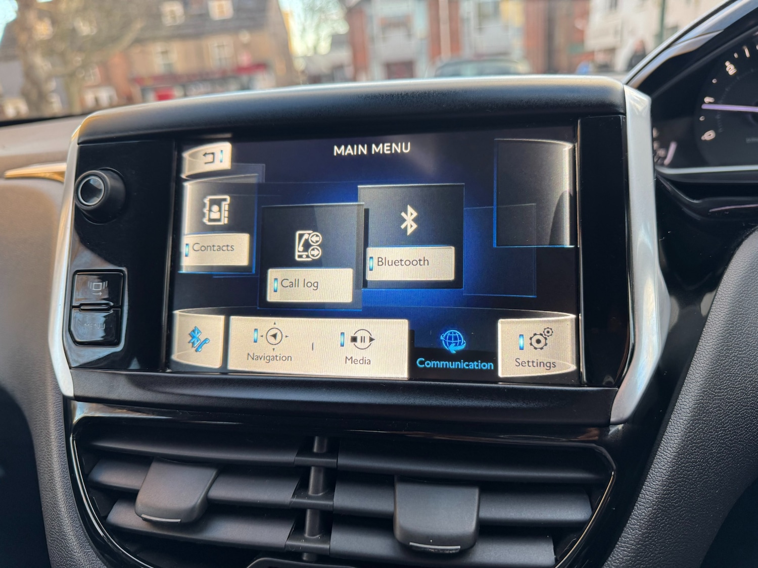 Used Peugeot 208 2013 for sale - 76570651: Photo 41