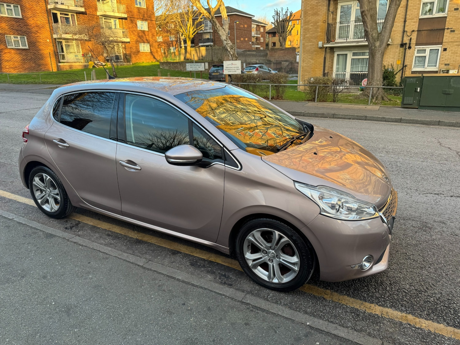 Used Peugeot 208 2013 for sale - 76570651: Photo 61