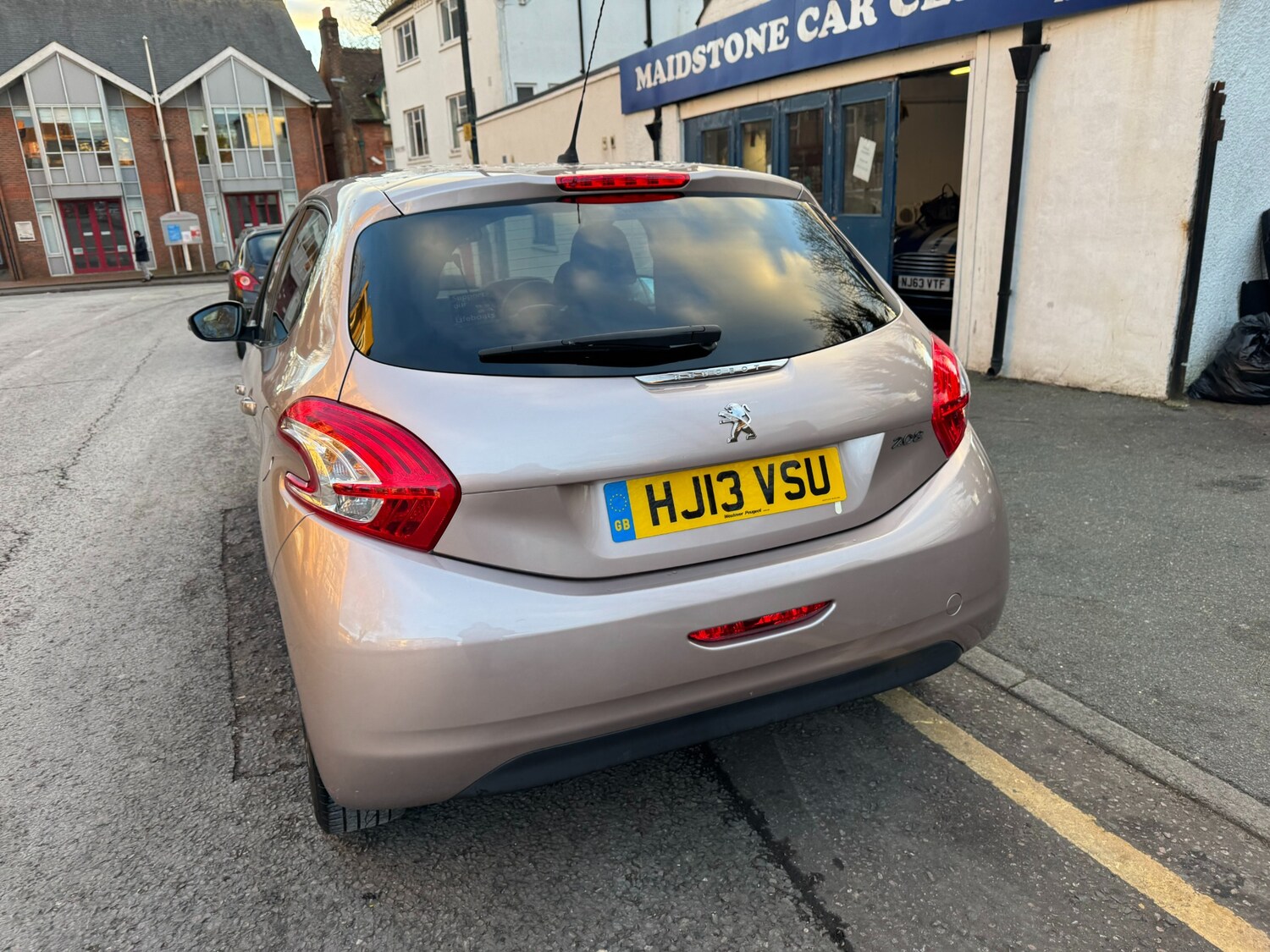 Used Peugeot 208 2013 for sale - 76570651: Photo 65