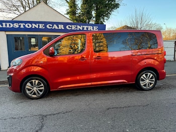 2017 (17) - 1.6 BlueHDi 115 Business Standard 5dr - 8 SEATS