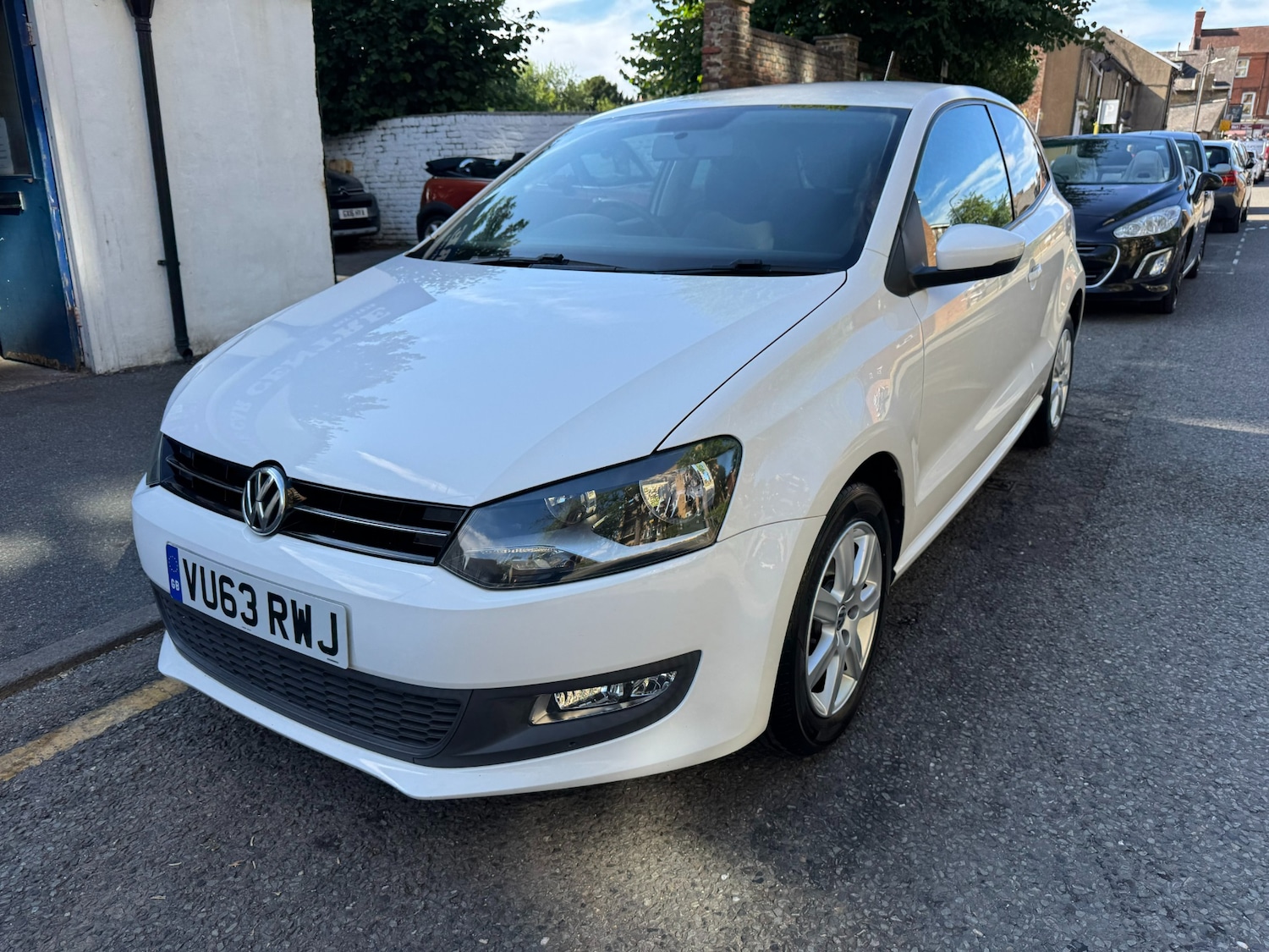 Vehicle 28