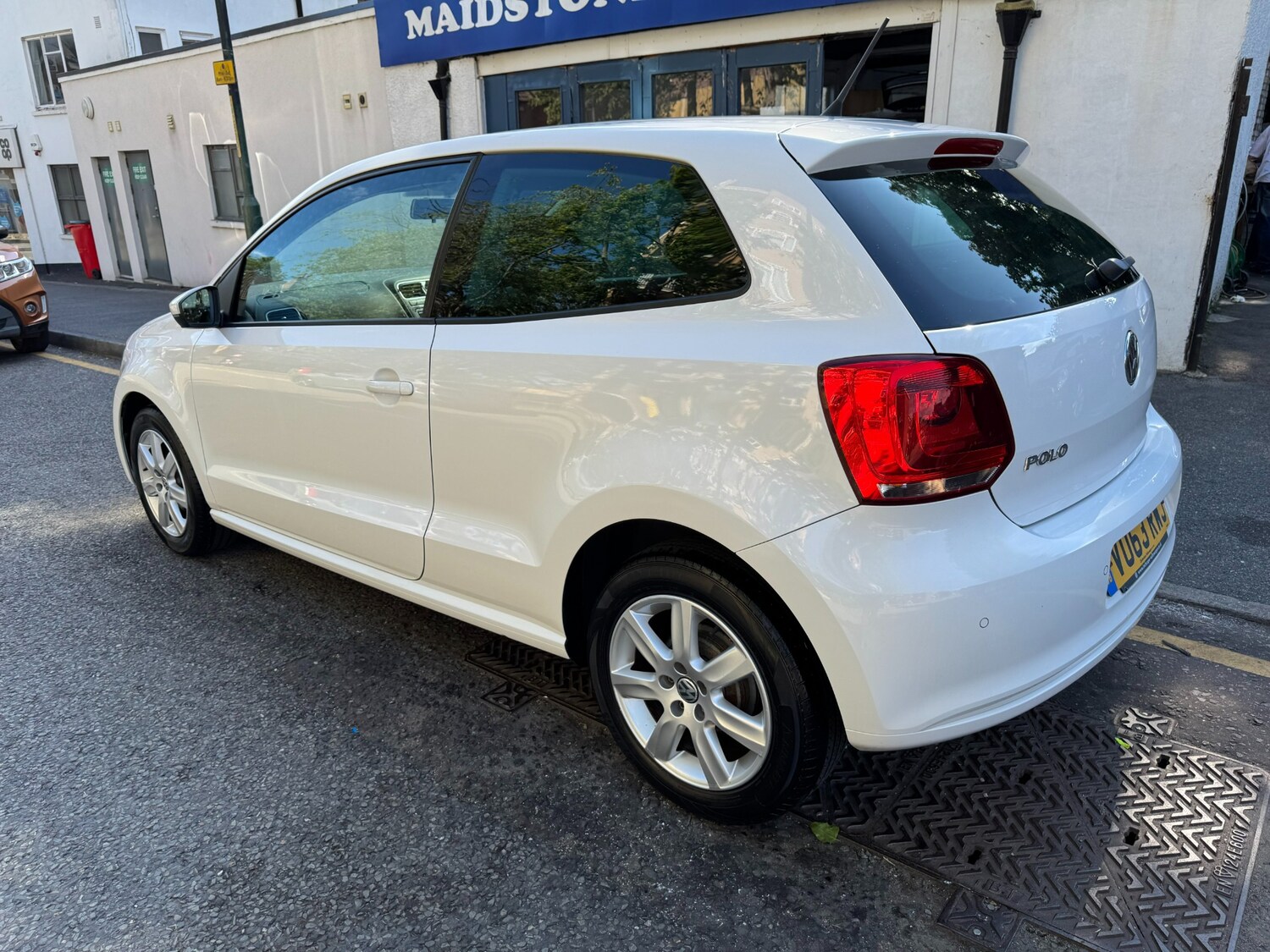 Vehicle 83