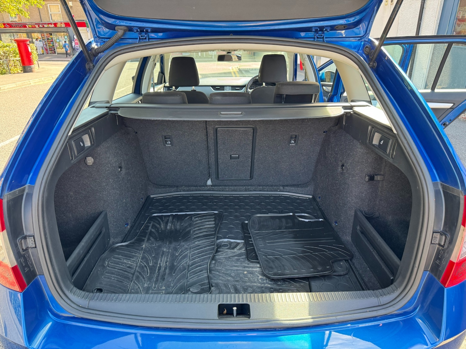 Vehicle 21