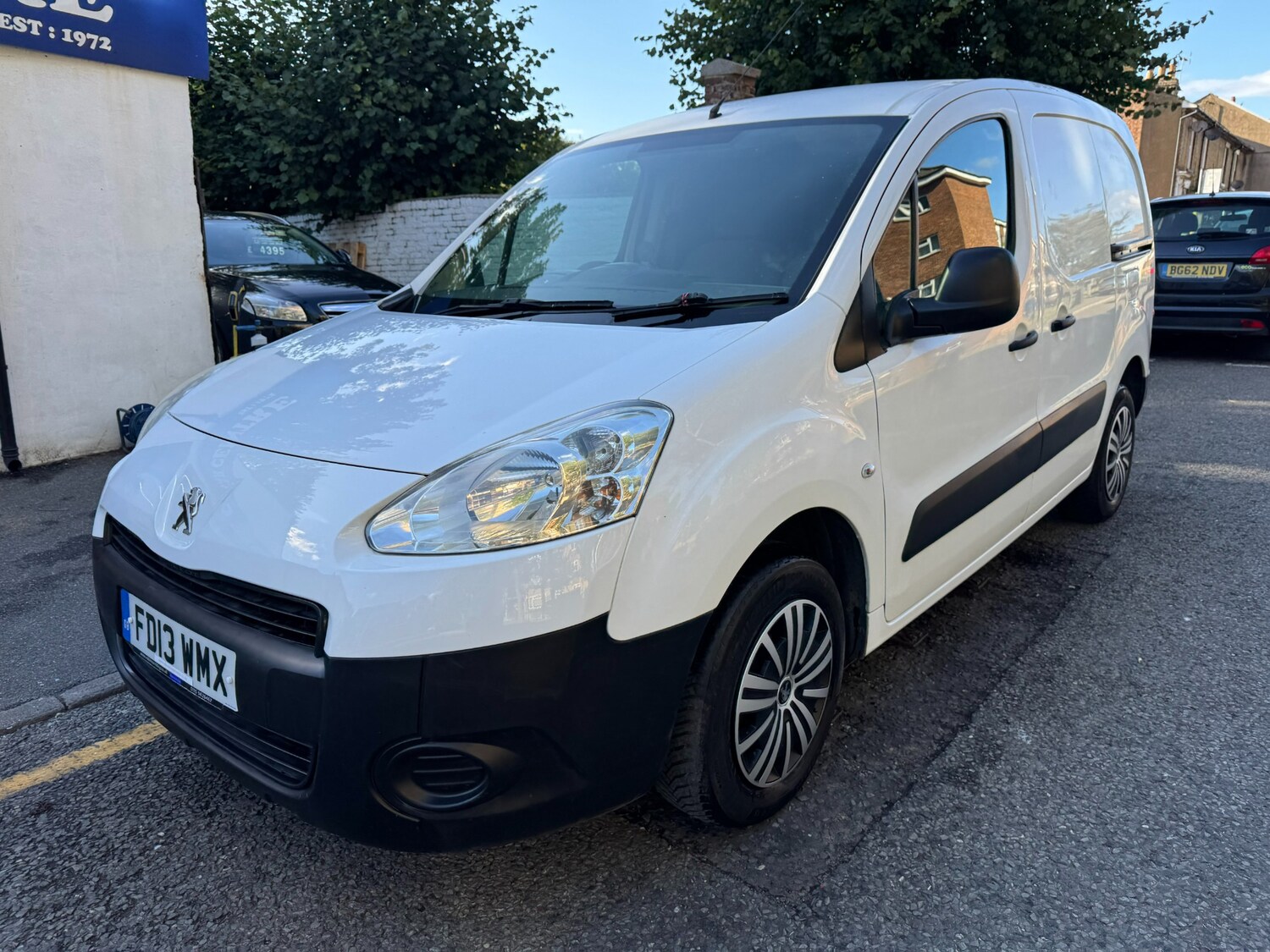 Vehicle 28