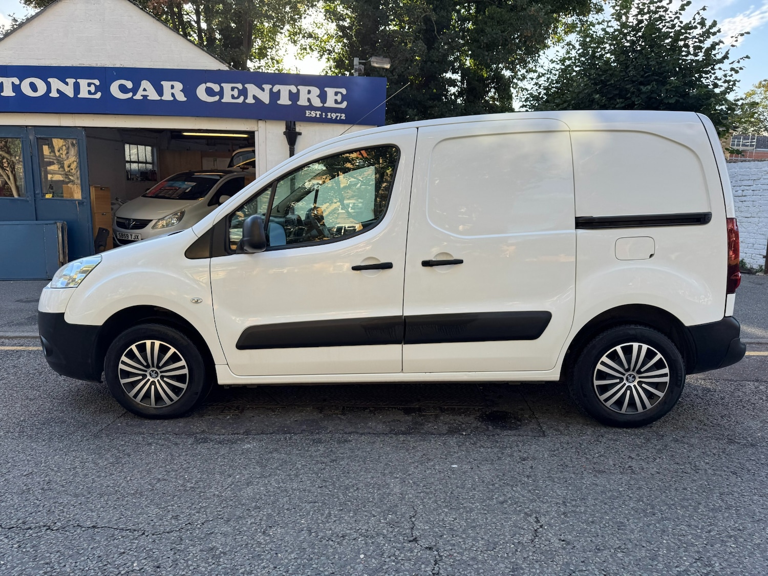 Used Peugeot Partner 2013 for sale - 75731338: Photo 69