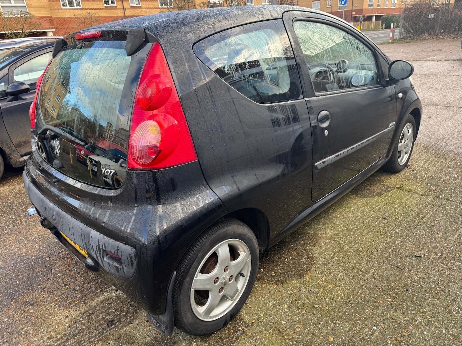 Used Peugeot 107 2010 for sale - 76948553: Photo 4