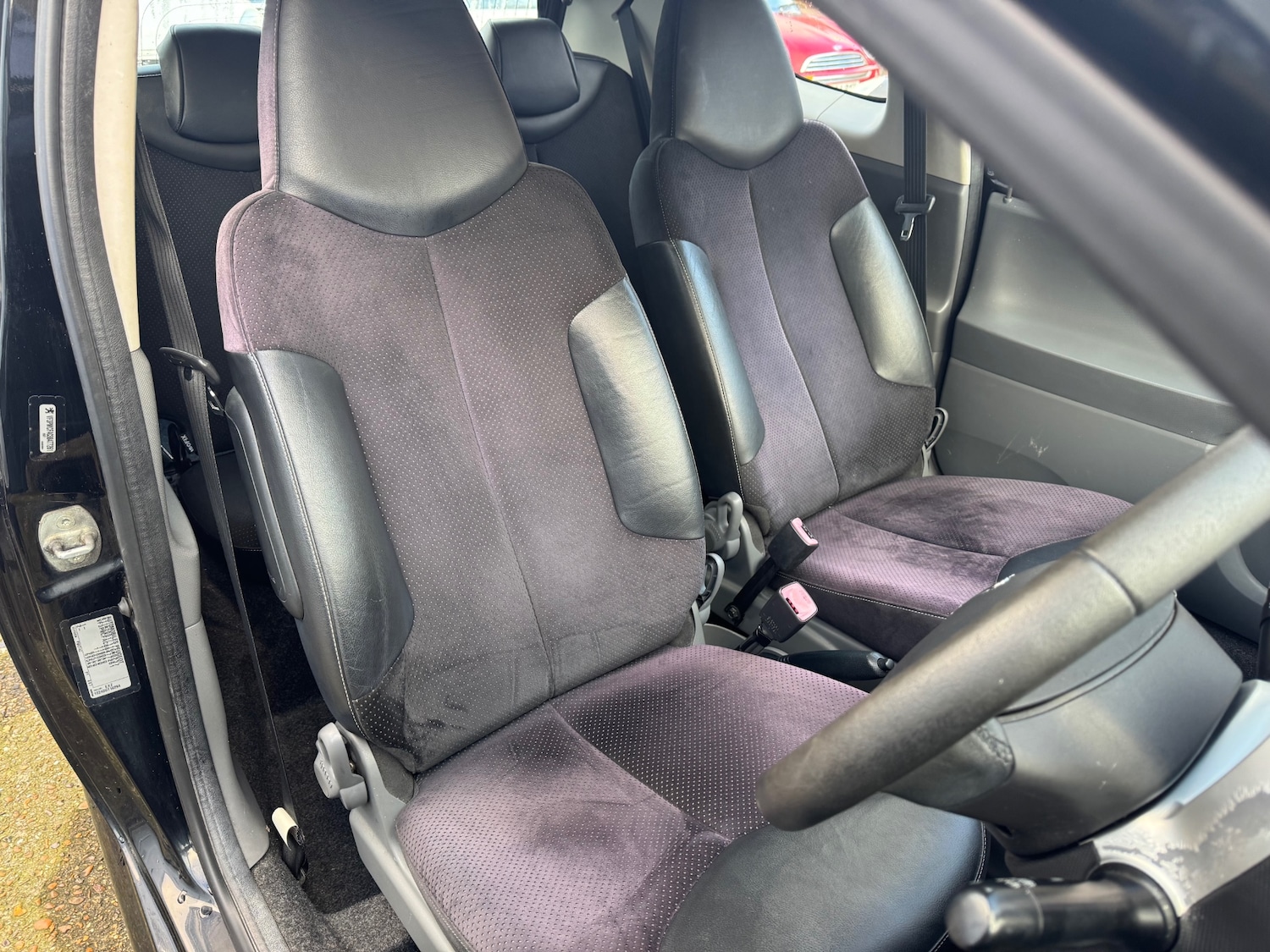 Used Peugeot 107 2010 for sale - 76948553: Photo 7