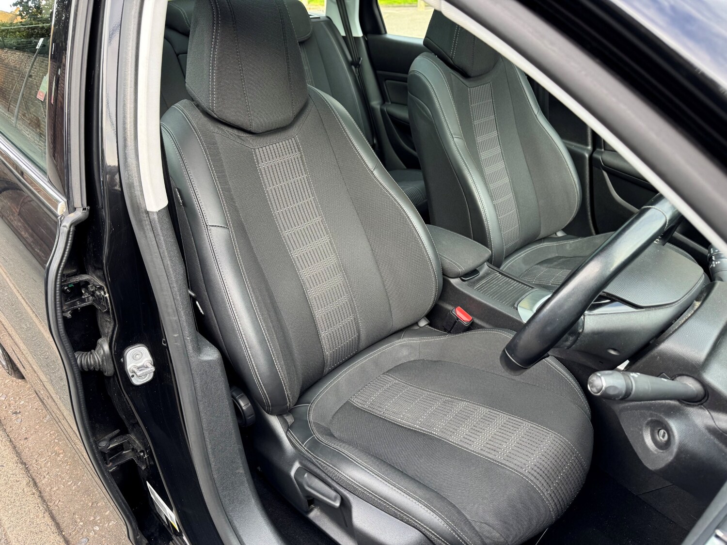 Used Peugeot 308 2018 for sale - 75848148: Photo 16