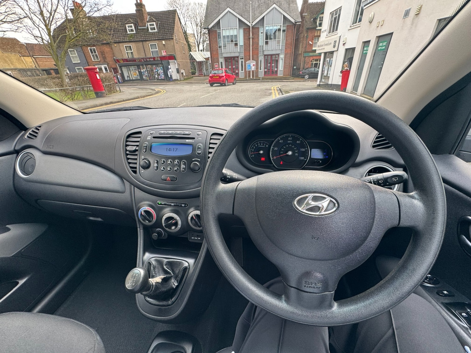 Used Hyundai i10 2012 for sale - 77283684: Photo 13