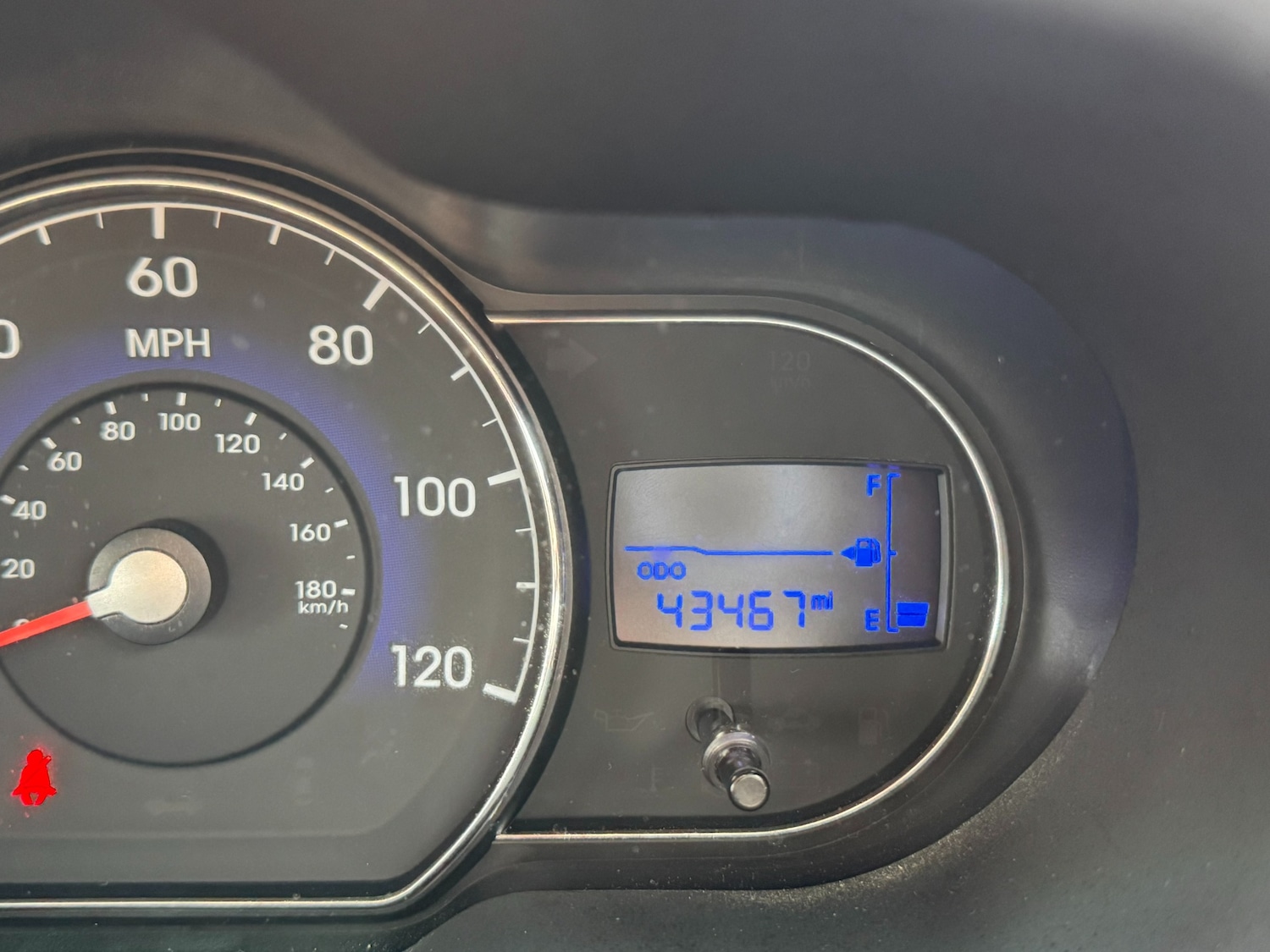 Used Hyundai i10 2012 for sale - 77283684: Photo 14