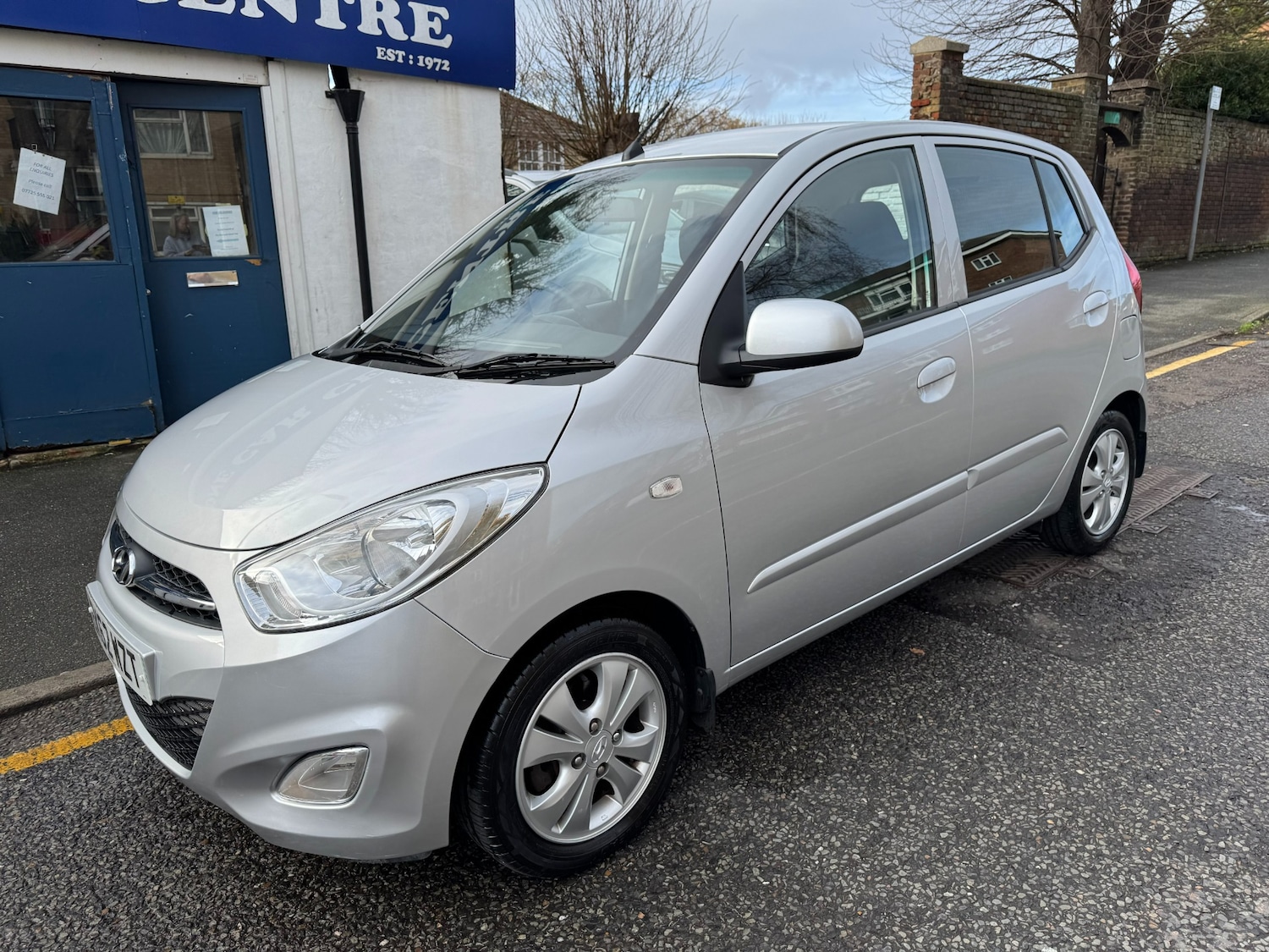 Used Hyundai i10 2012 for sale - 77283684: Photo 34
