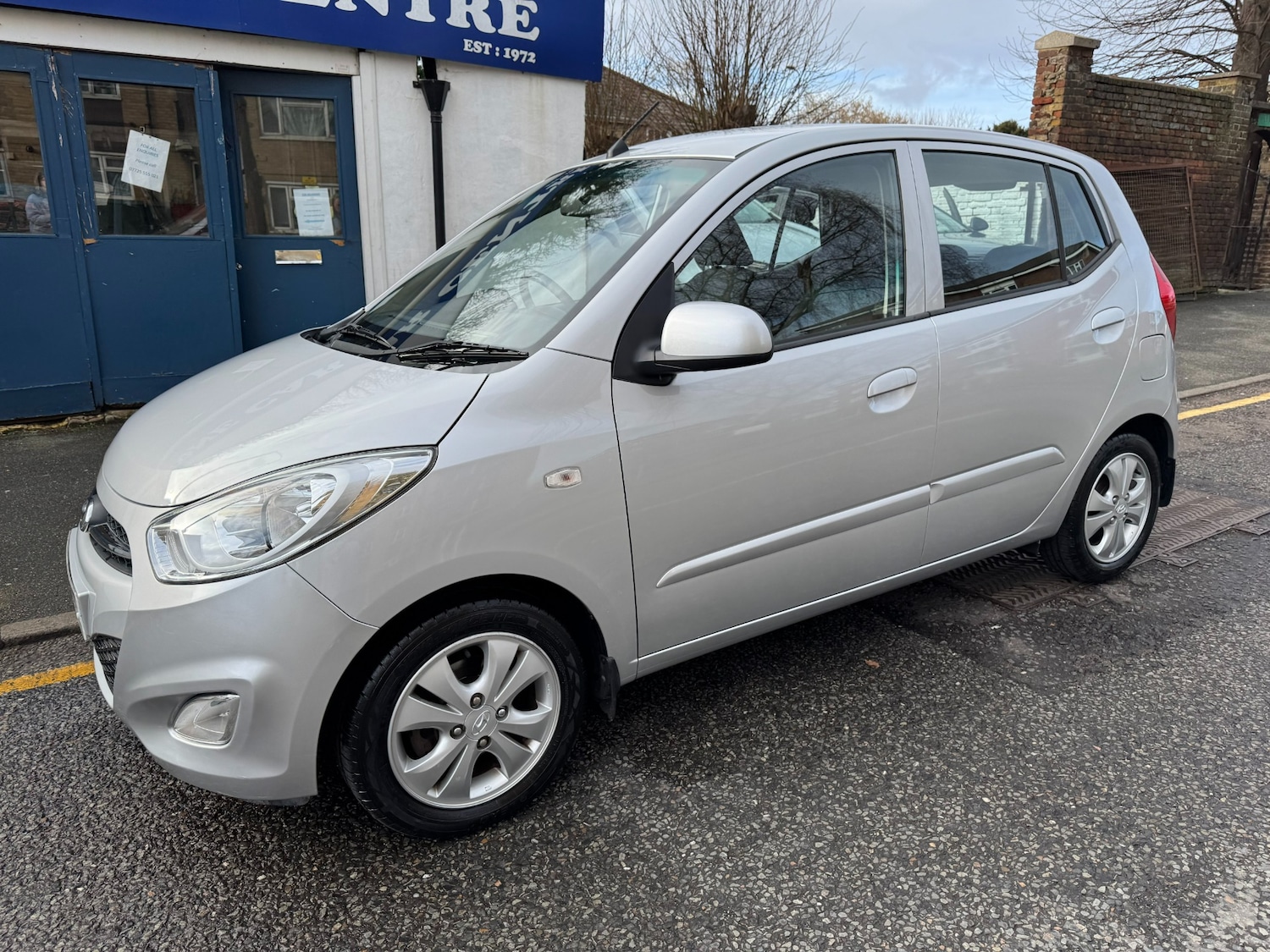 Used Hyundai i10 2012 for sale - 77283684: Photo 36