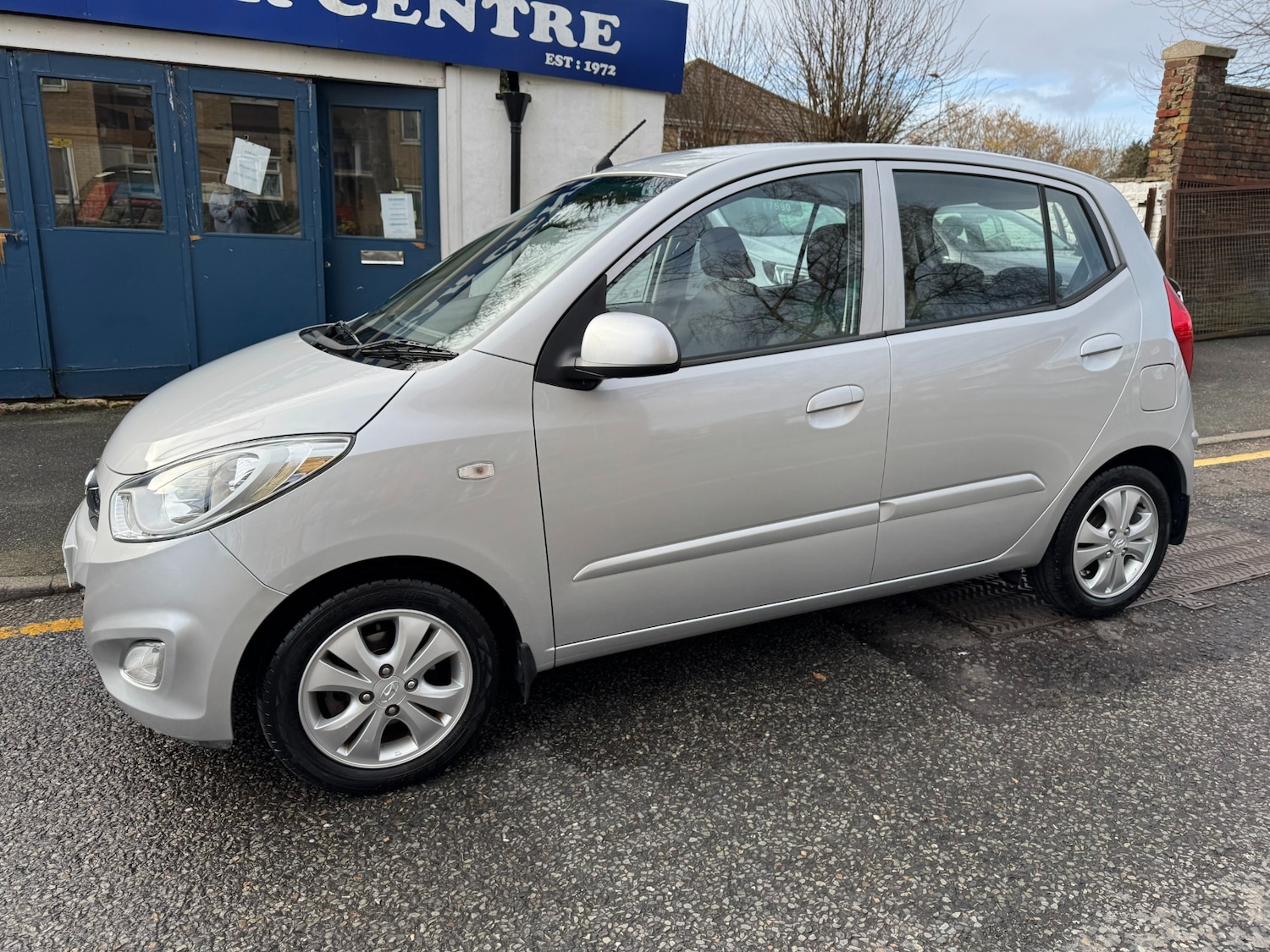 Used Hyundai i10 2012 for sale - 77283684: Photo 39