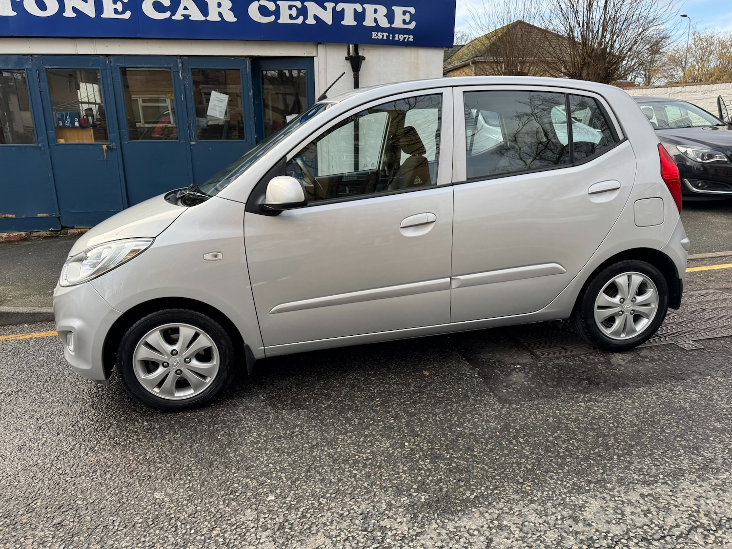 Used Hyundai i10 2012 for sale - 77283684: Photo 40