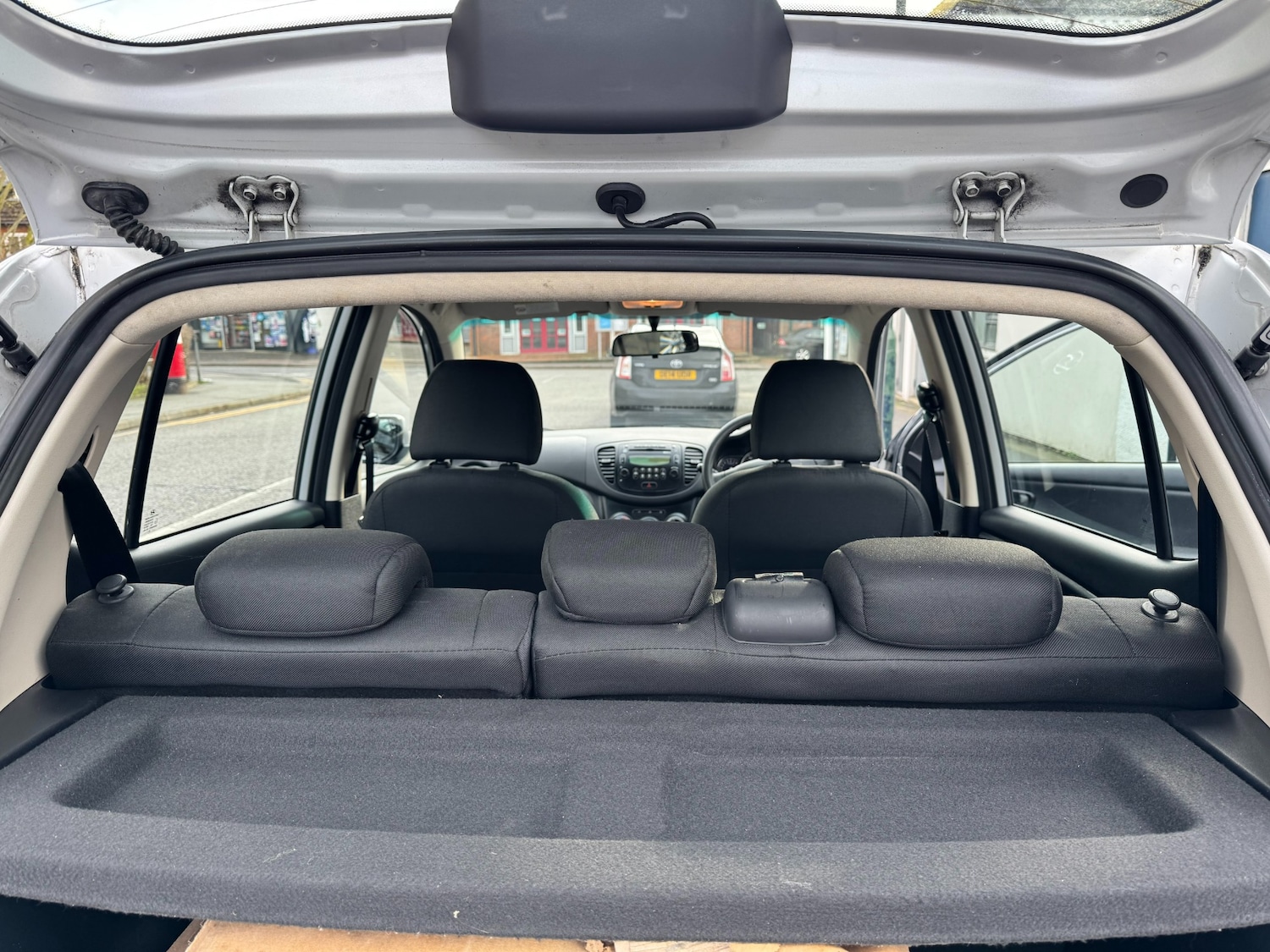 Used Hyundai i10 2012 for sale - 77283684: Photo 57