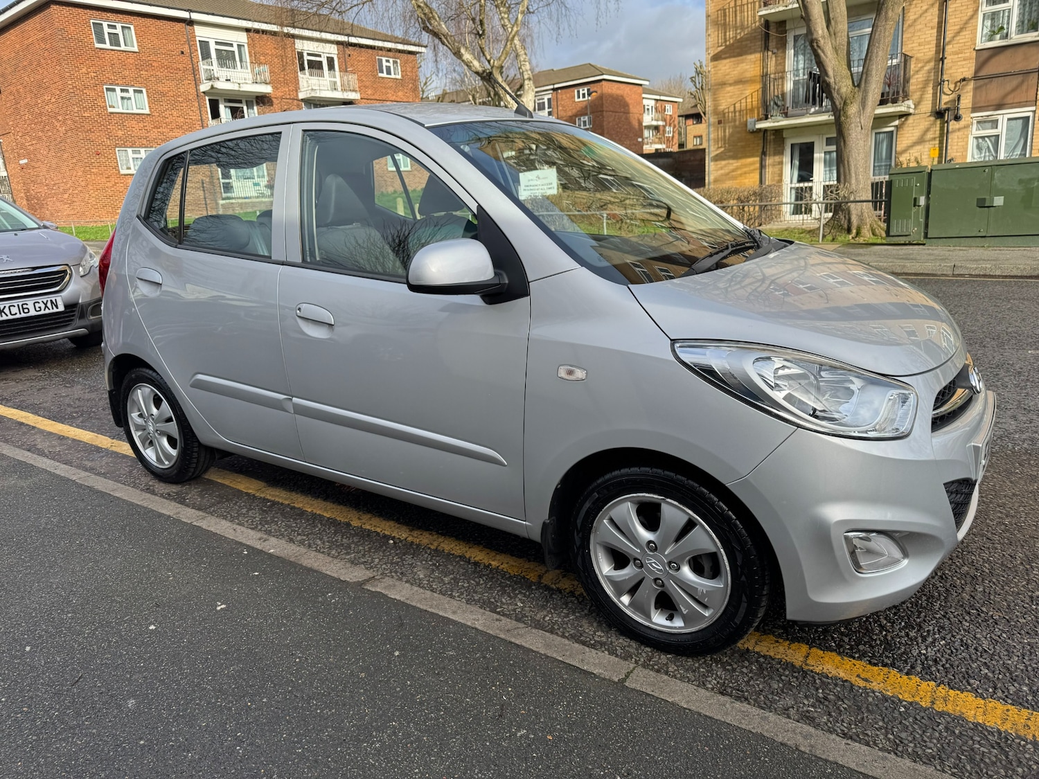Used Hyundai i10 2012 for sale - 77283684: Photo 63