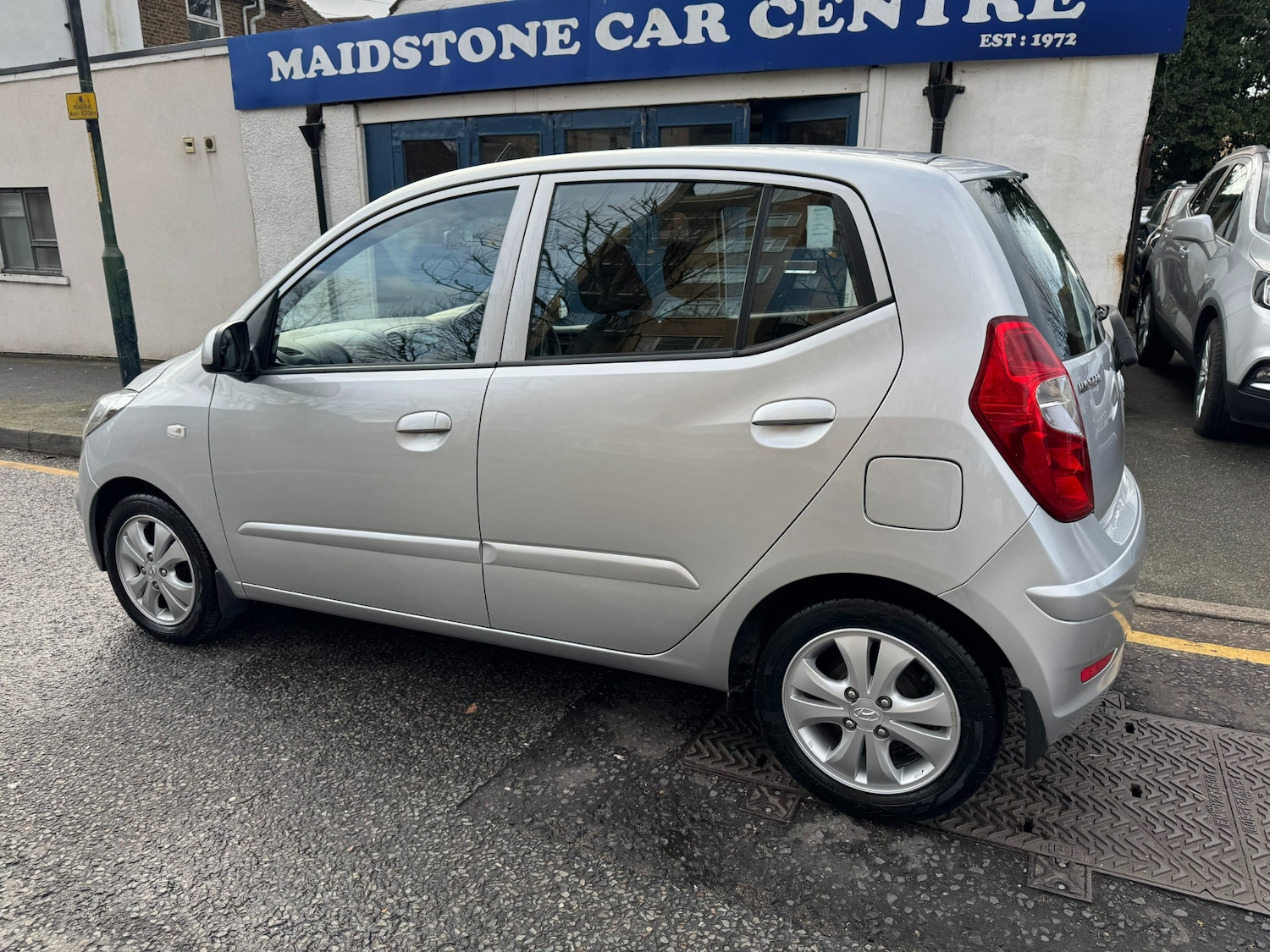 Used Hyundai i10 2012 for sale - 77283684: Photo 85