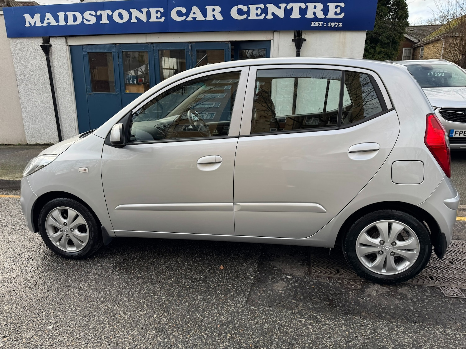 Used Hyundai i10 2012 for sale - 77283684: Photo 87