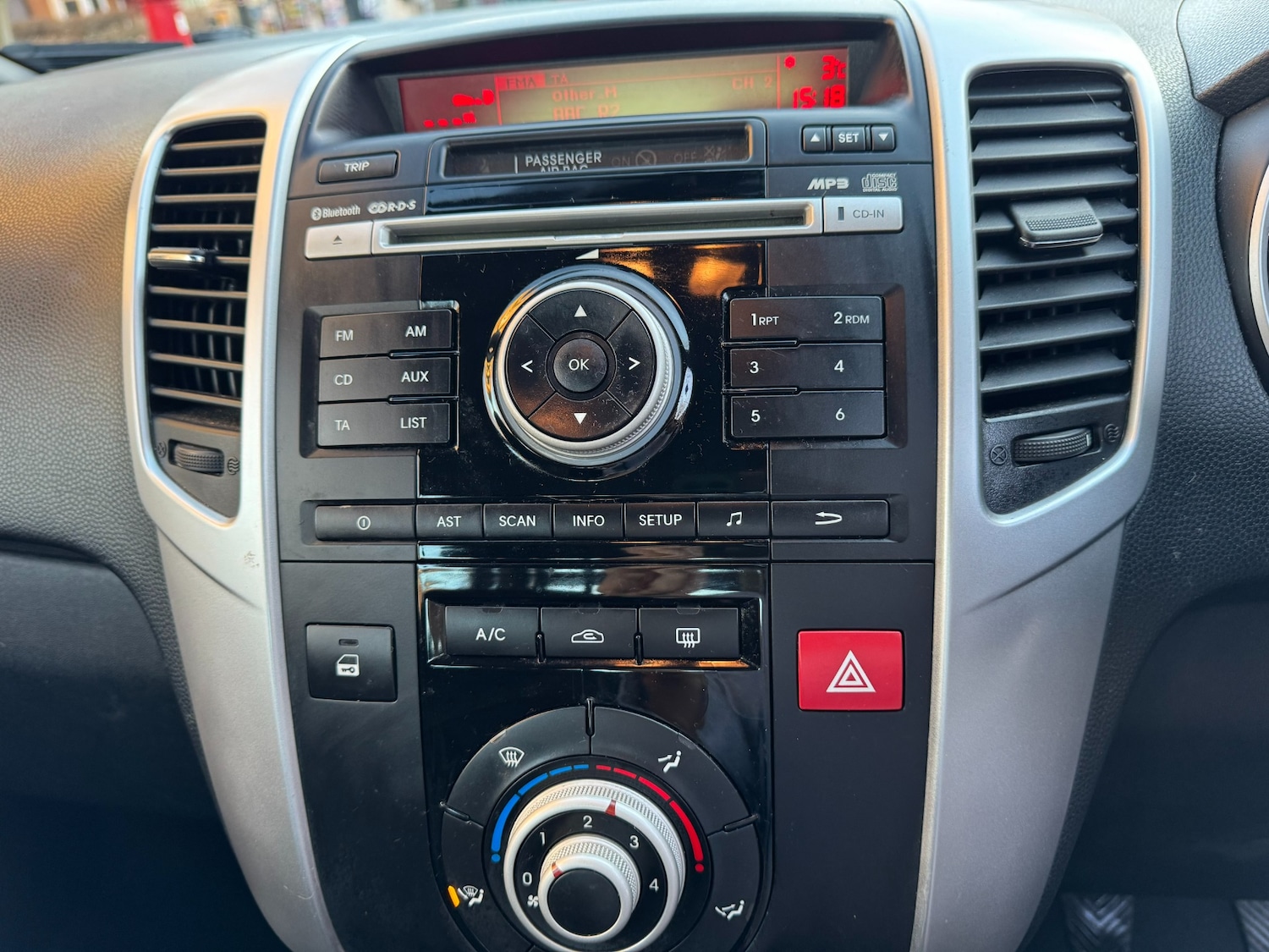 Used Kia Venga 2012 for sale - 77088363: Photo 14