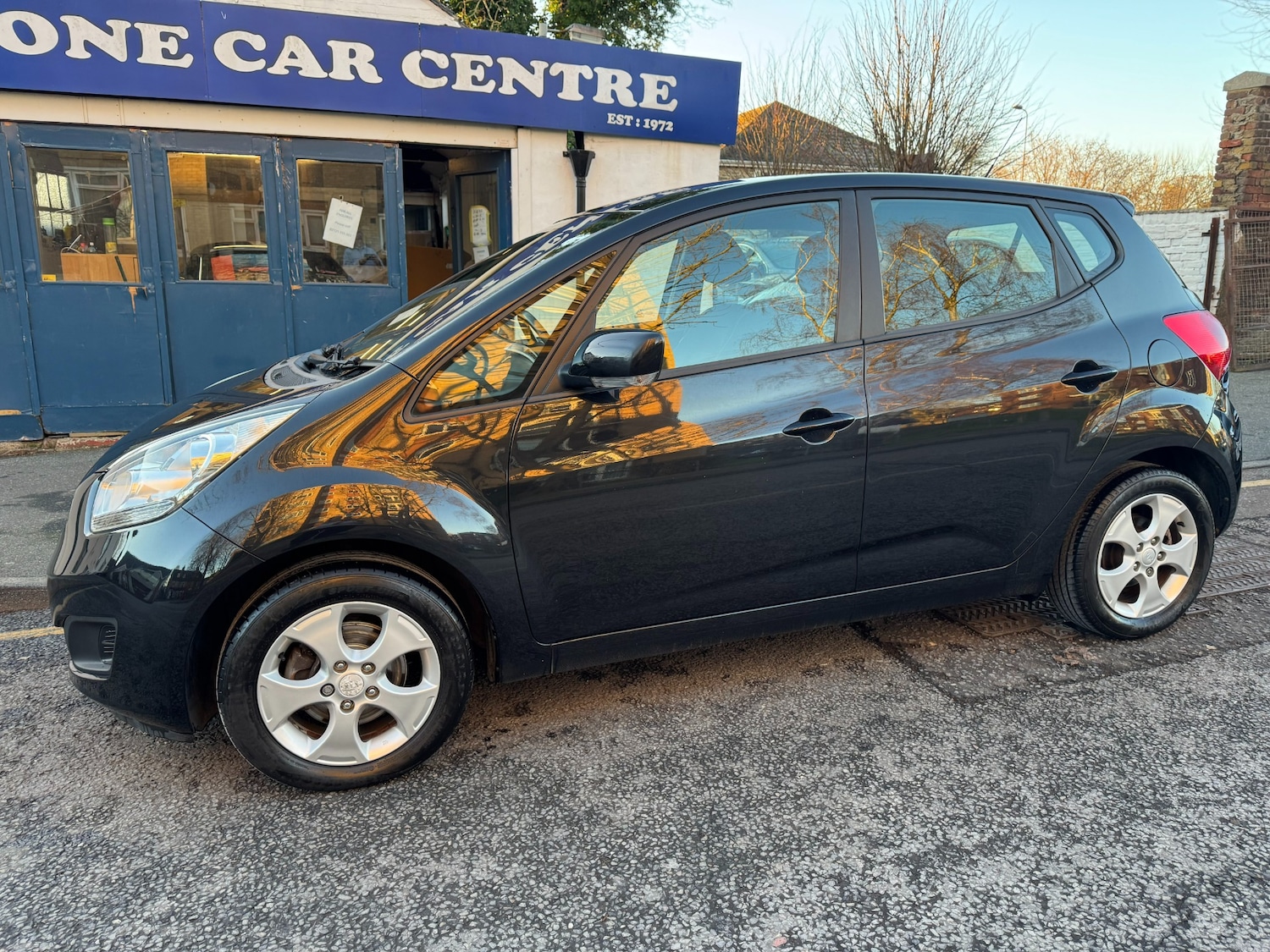 Used Kia Venga 2012 for sale - 77088363: Photo 2
