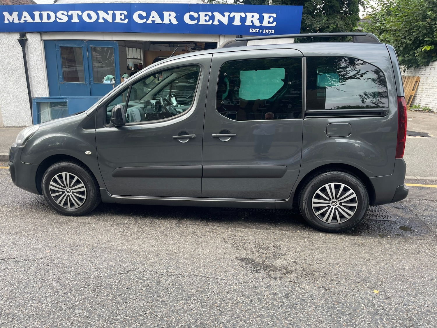 Vehicle 27