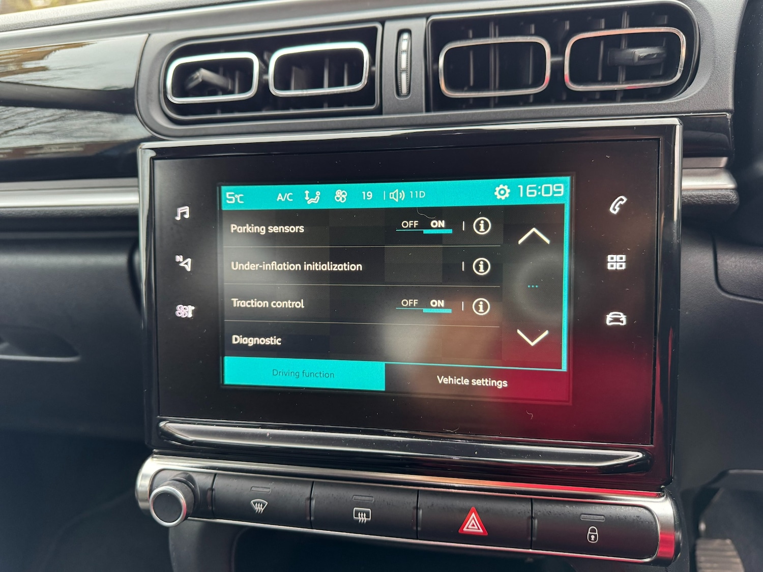 Used Citroen C3 2018 for sale - 77350790: Photo 16