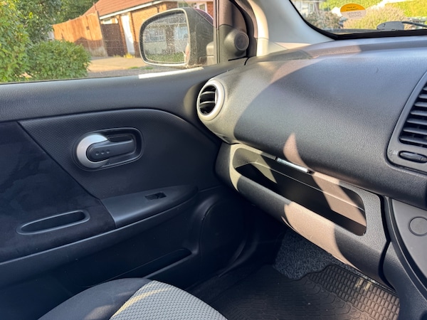 Used Nissan Note 2011 for sale - 75067168: Photo 41