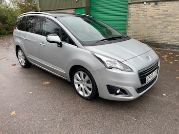 Peugeot - 5008