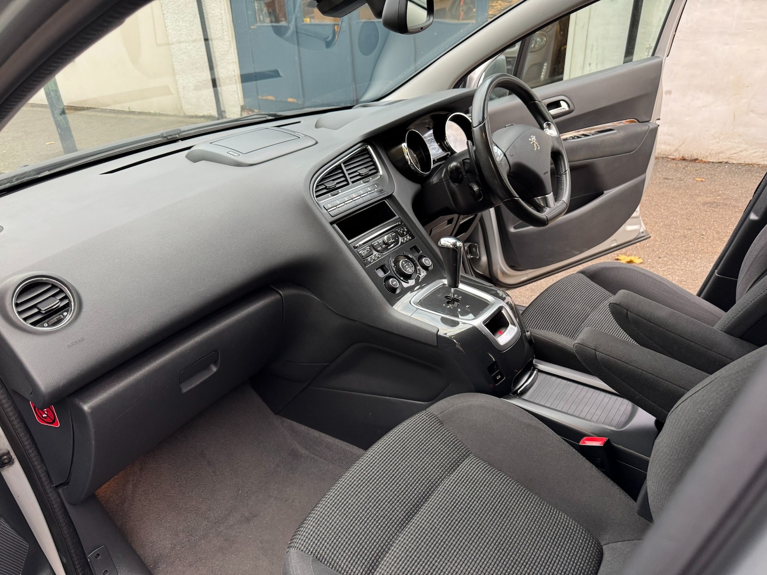 Used Peugeot 5008 2014 for sale - 76319753: Photo 23