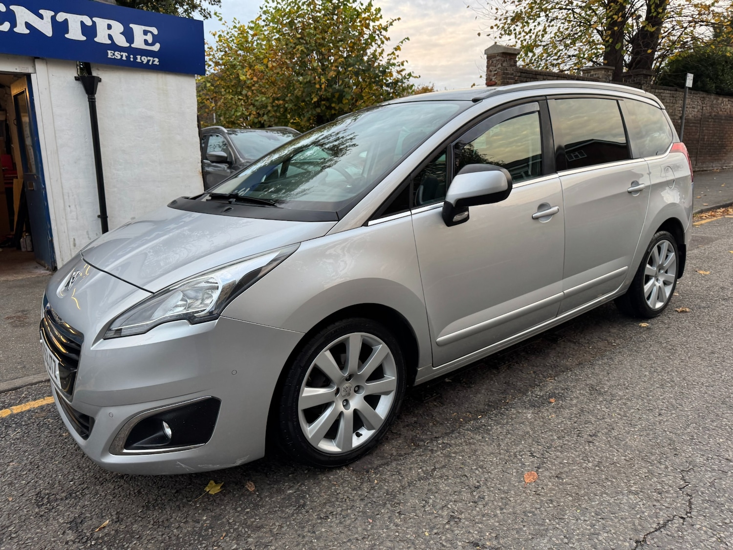 Used Peugeot 5008 2014 for sale - 76319753: Photo 32