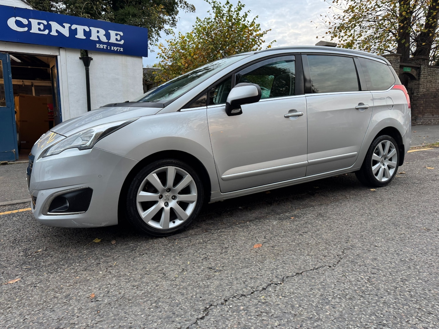 Used Peugeot 5008 2014 for sale - 76319753: Photo 35