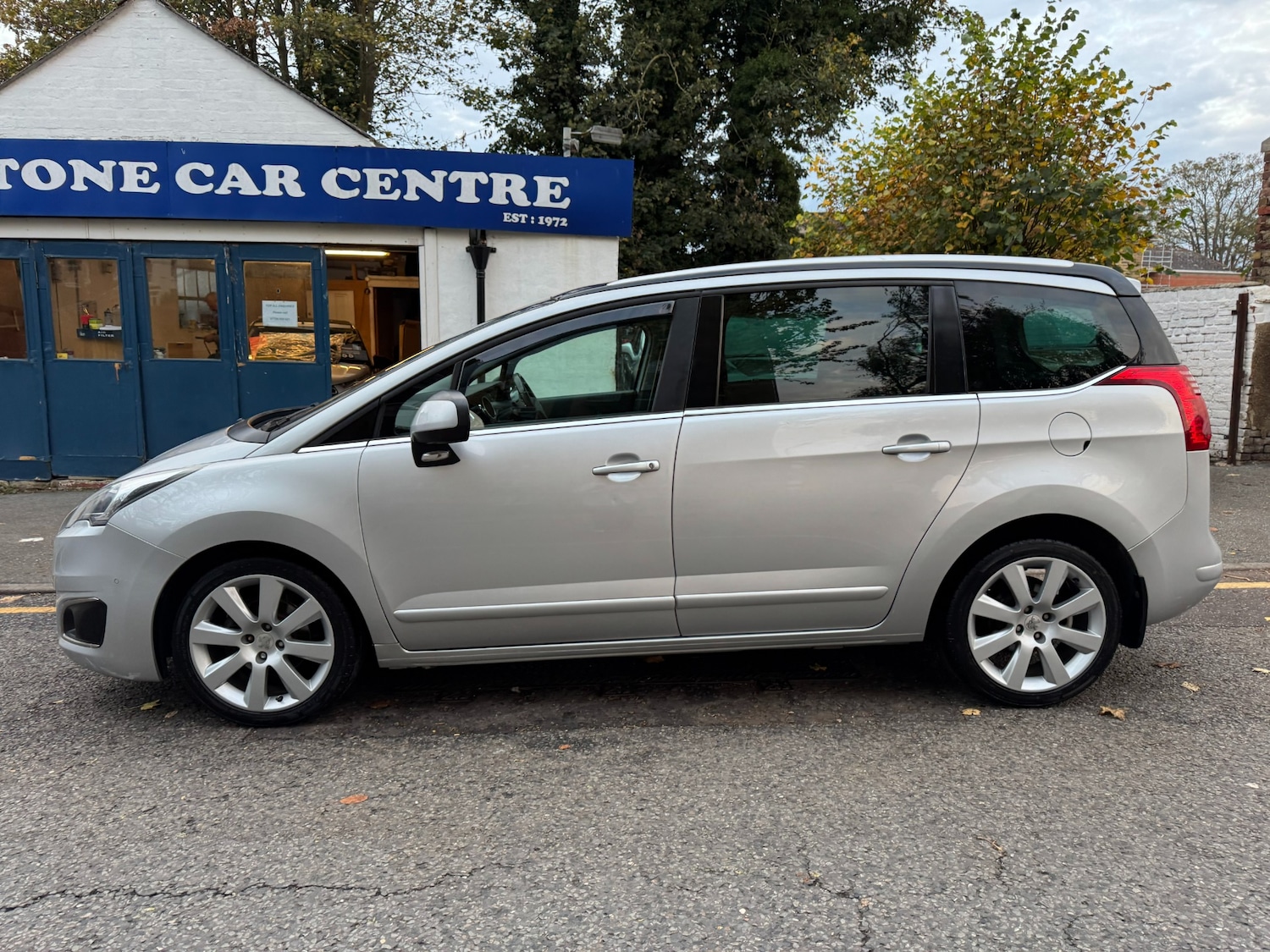 Used Peugeot 5008 2014 for sale - 76319753: Photo 39