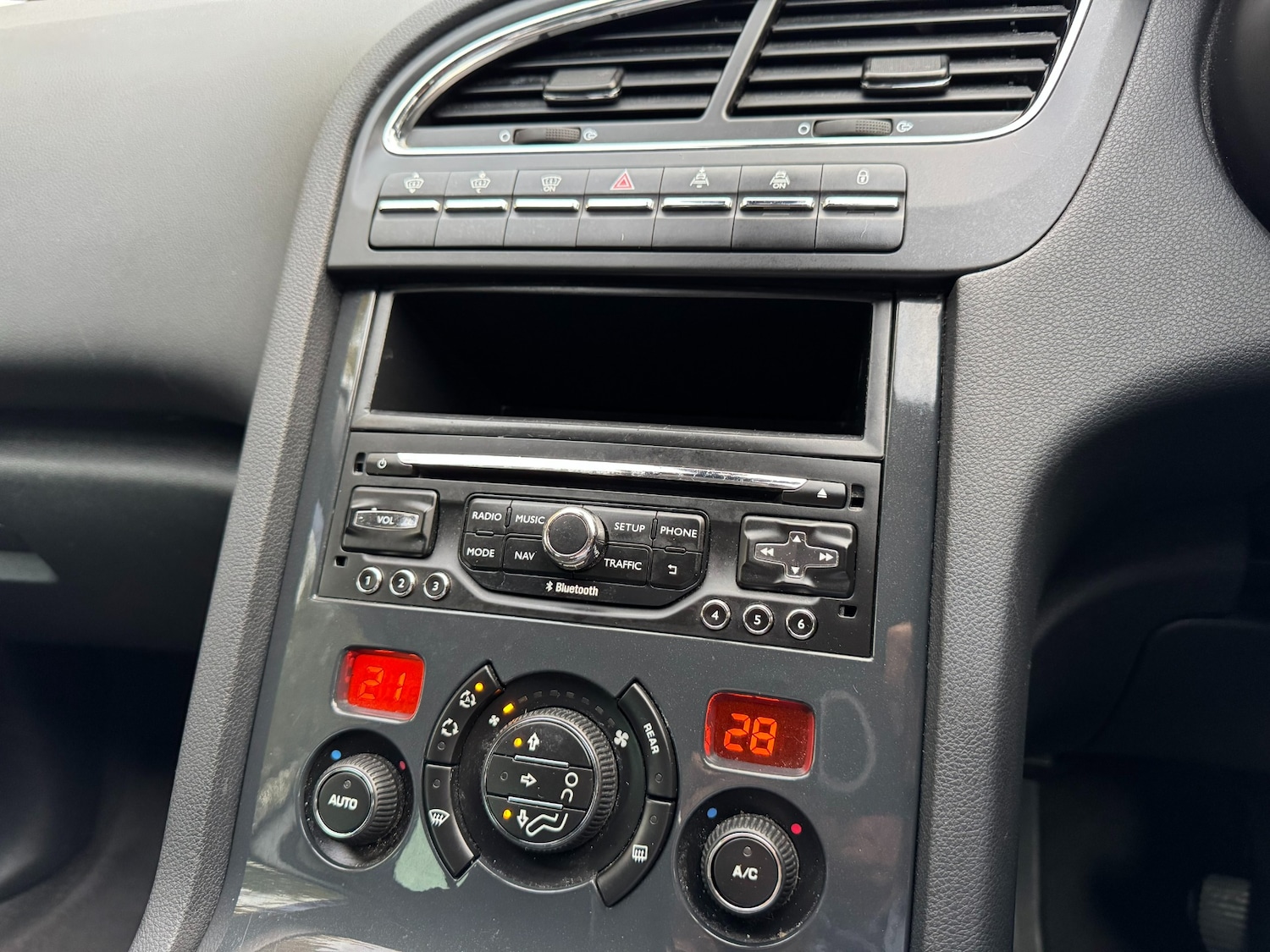 Used Peugeot 5008 2014 for sale - 76319753: Photo 44